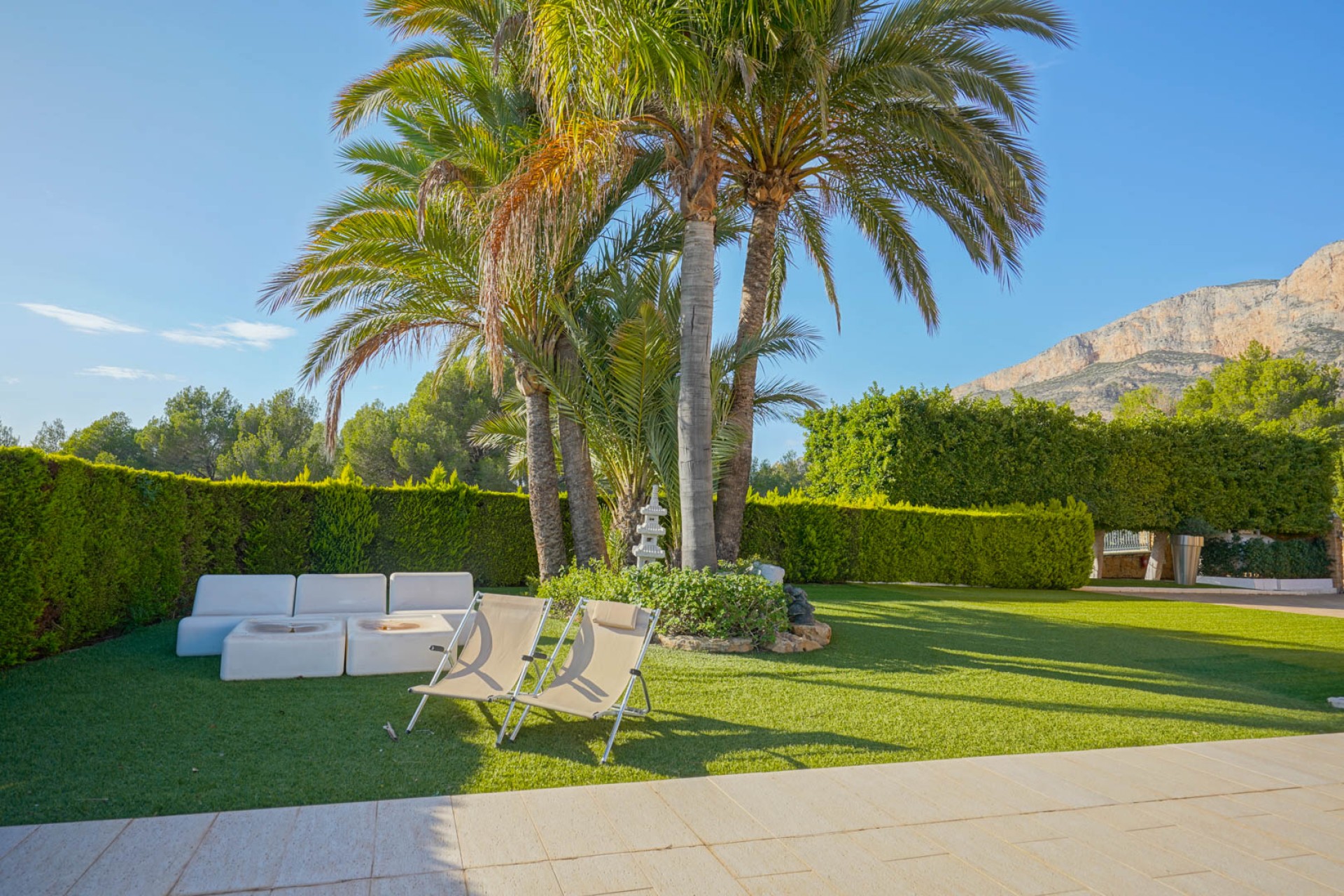 Resale - Villa -
Jávea - El Garroferal