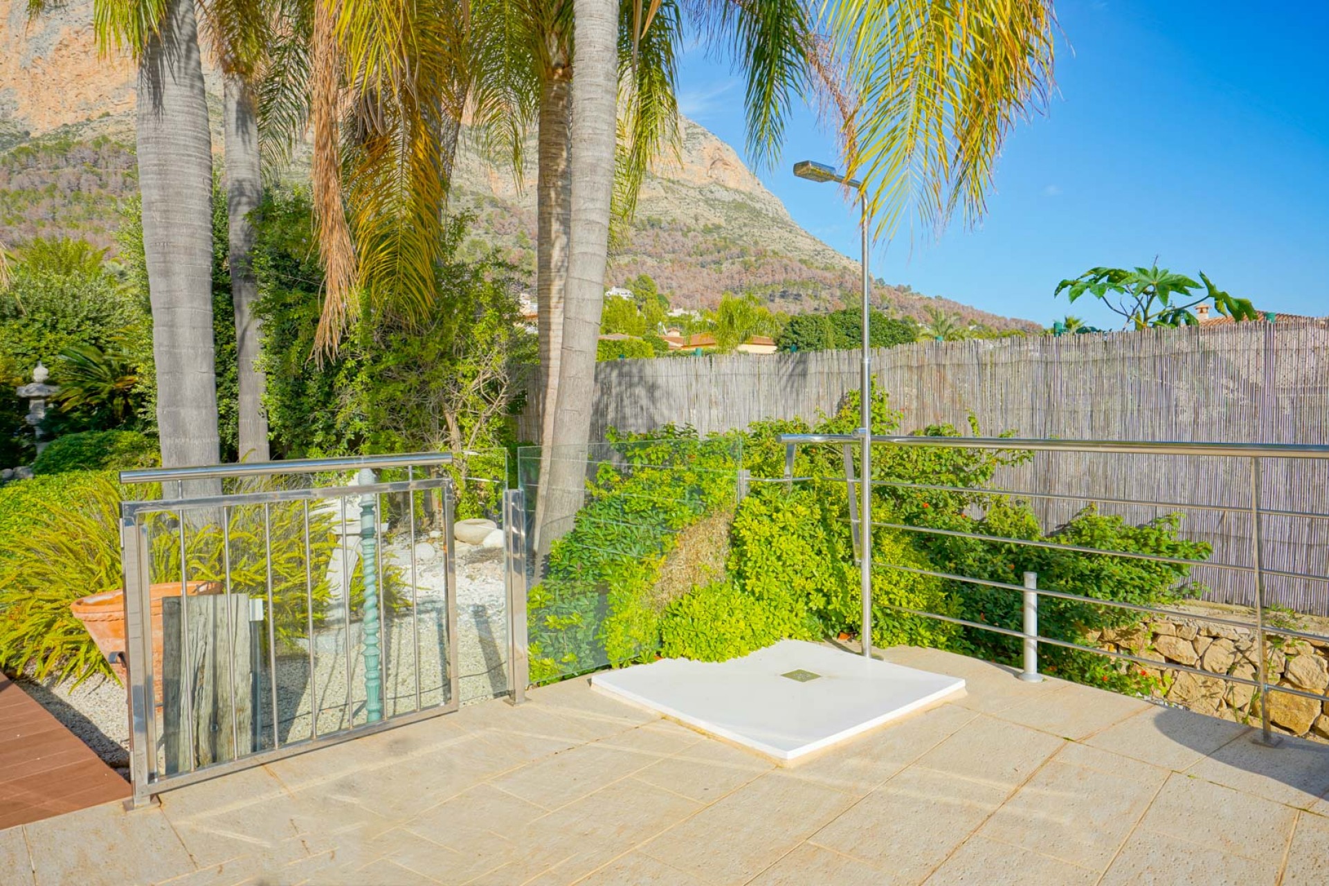 Resale - Villa -
Jávea - El Garroferal