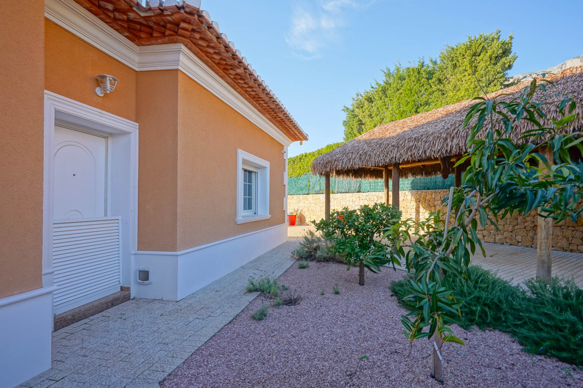 Resale - Villa -
Jávea - El Garroferal