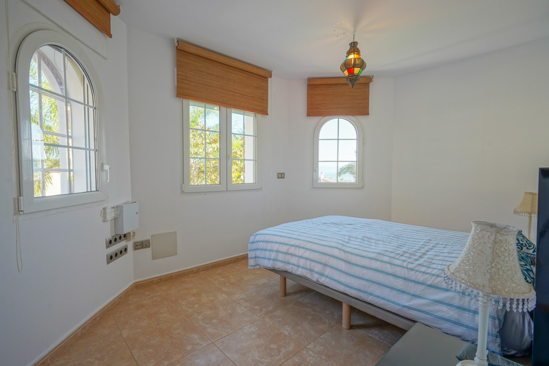 Resale - Villa -
Jávea - El Garroferal