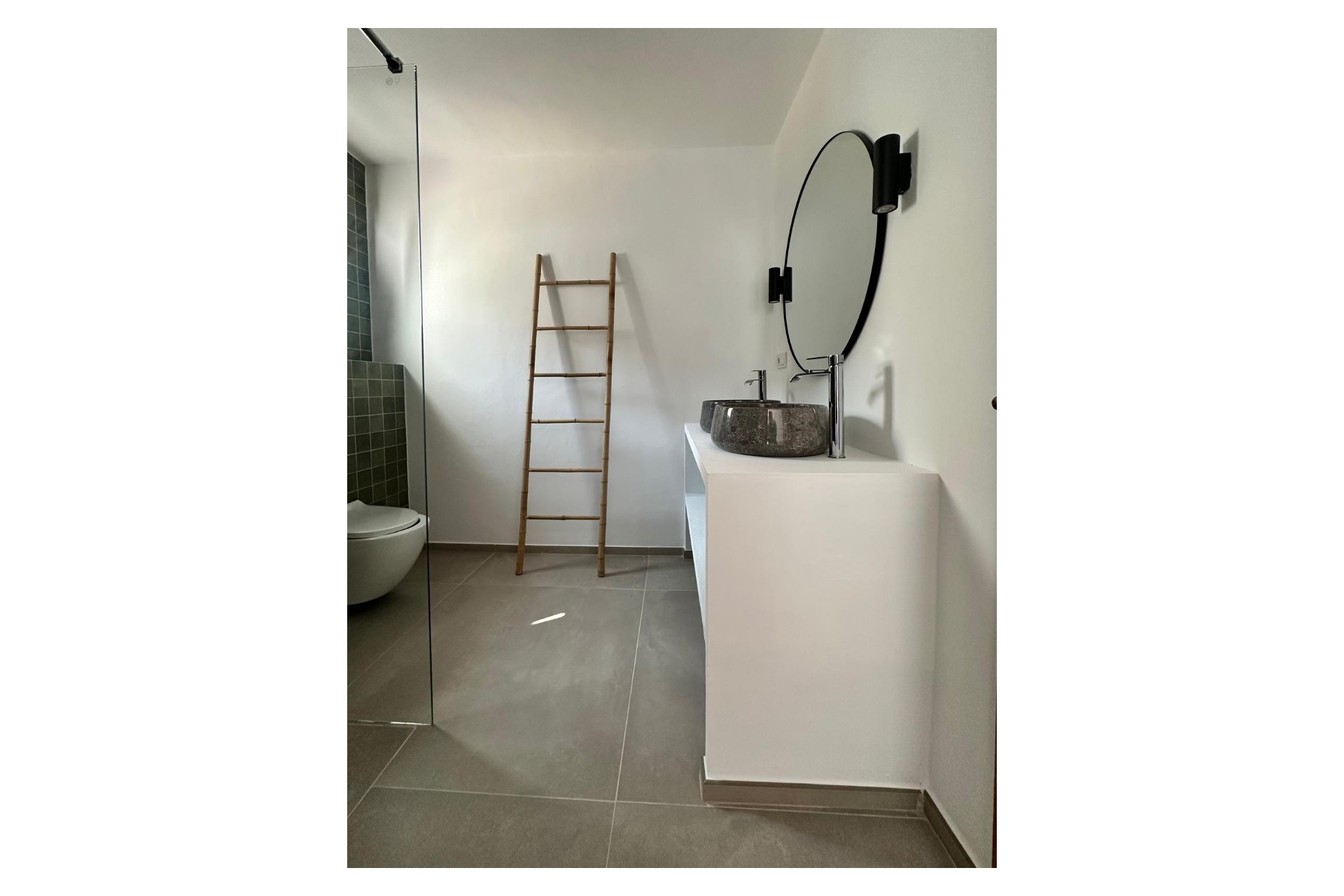 Resale - Villa -
Jávea - Granadella