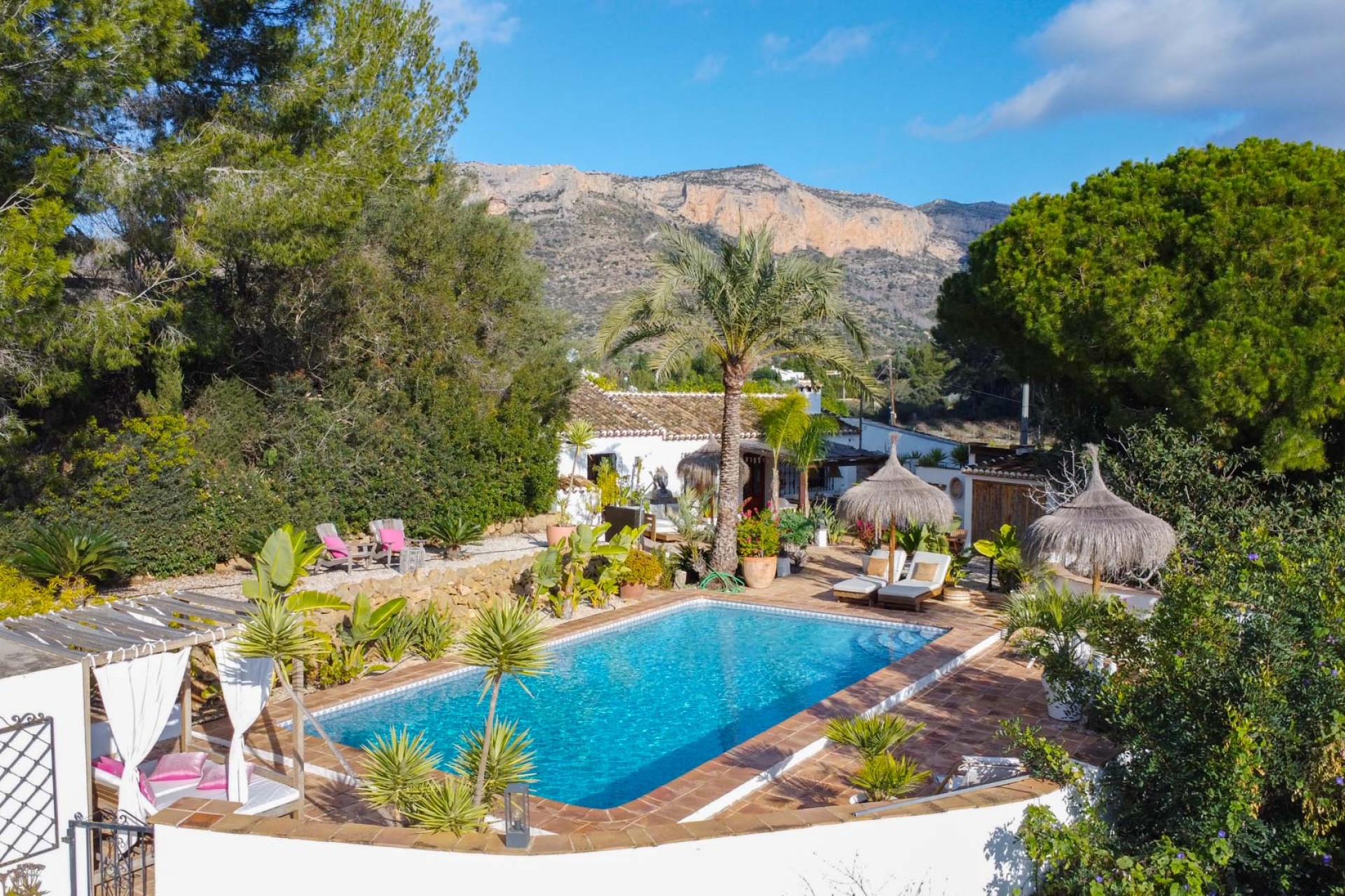 Resale - Villa -
Jávea - Jesús Pobre