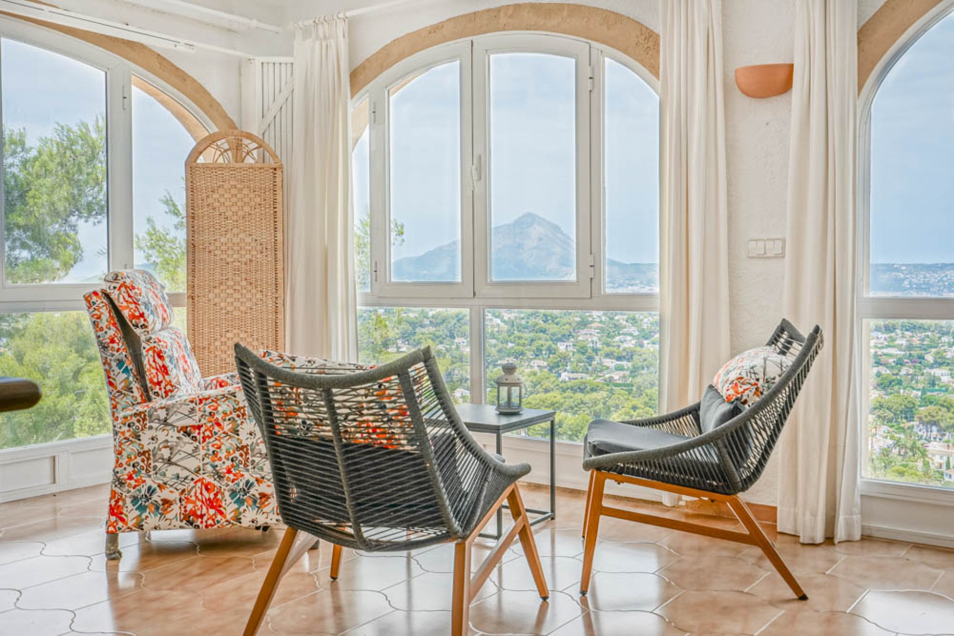 Resale - Villa -
Jávea - La Granadella