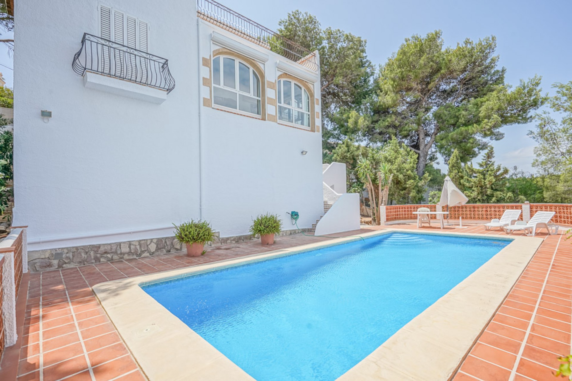 Resale - Villa -
Jávea - La Granadella