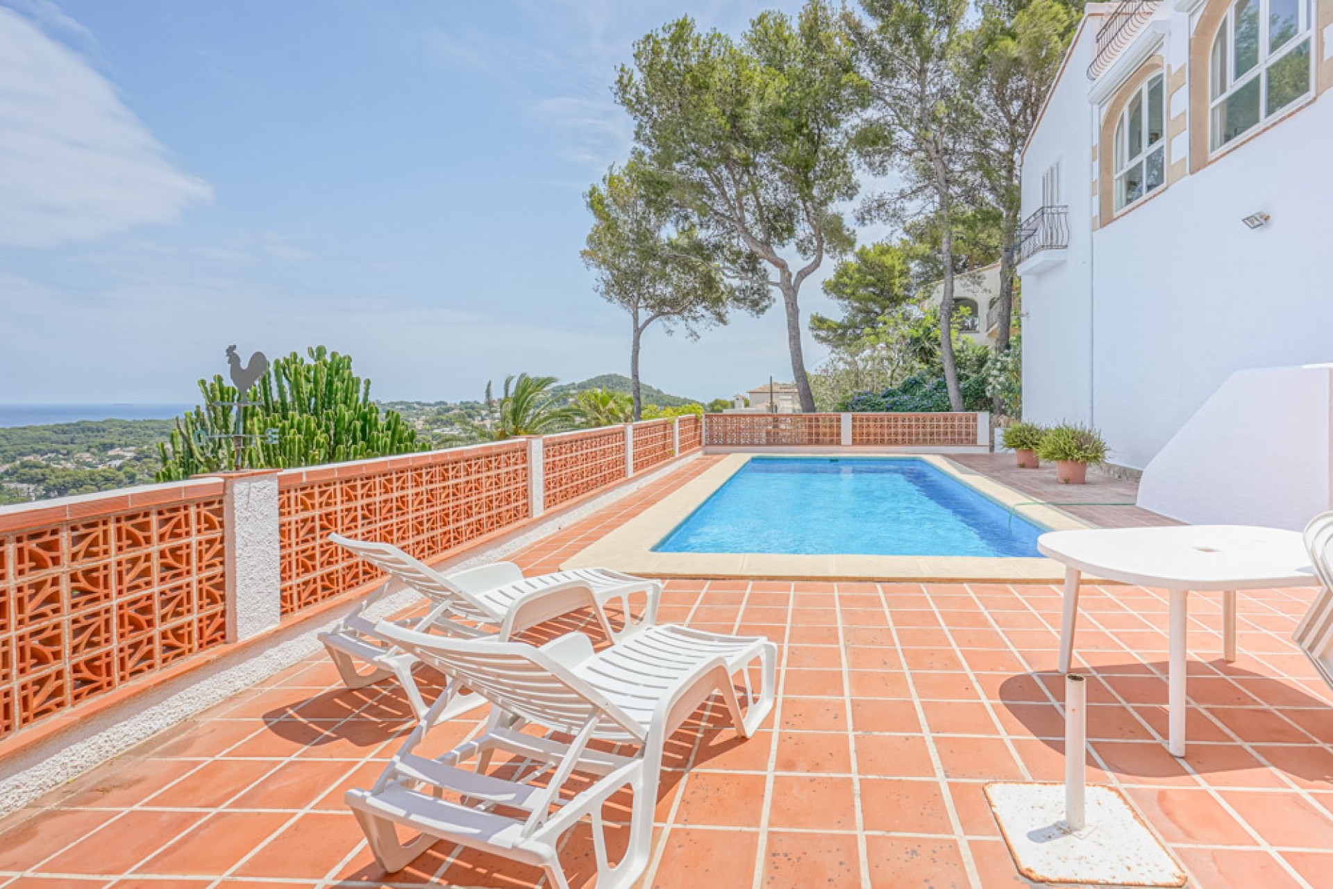 Resale - Villa -
Jávea - La Granadella