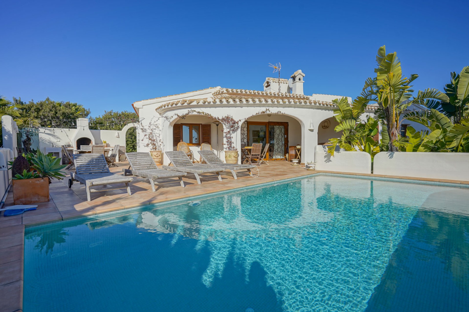 Resale - Villa -
Jávea - La Granadella