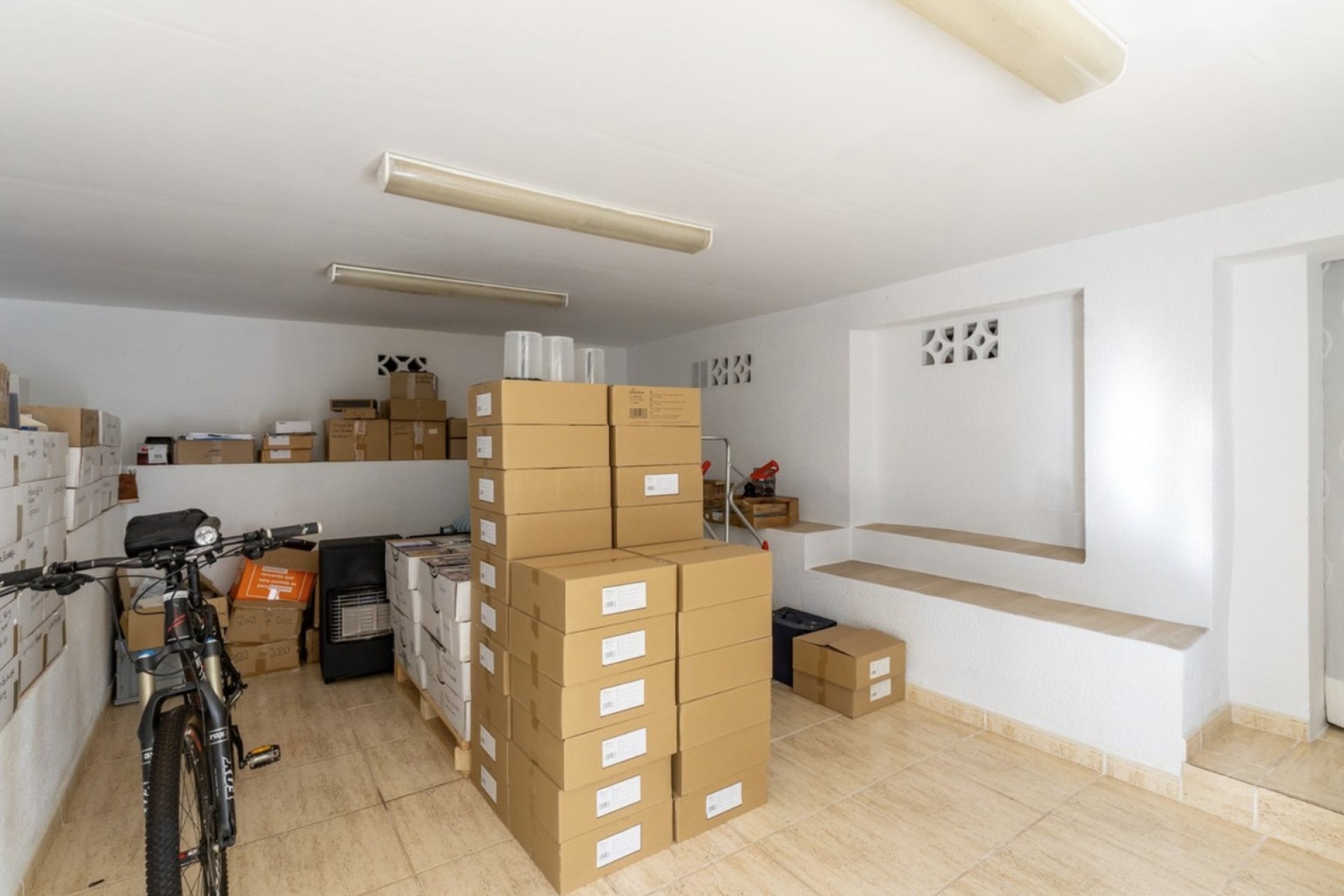 Resale - Villa -
Jávea - La Lluca