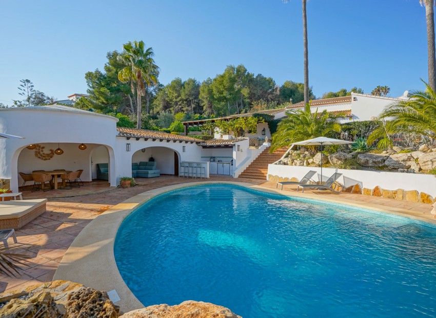 Resale - Villa -
Jávea - La Lluca