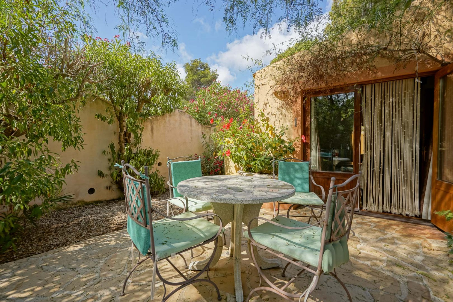 Resale - Villa -
Jávea - Las Planas