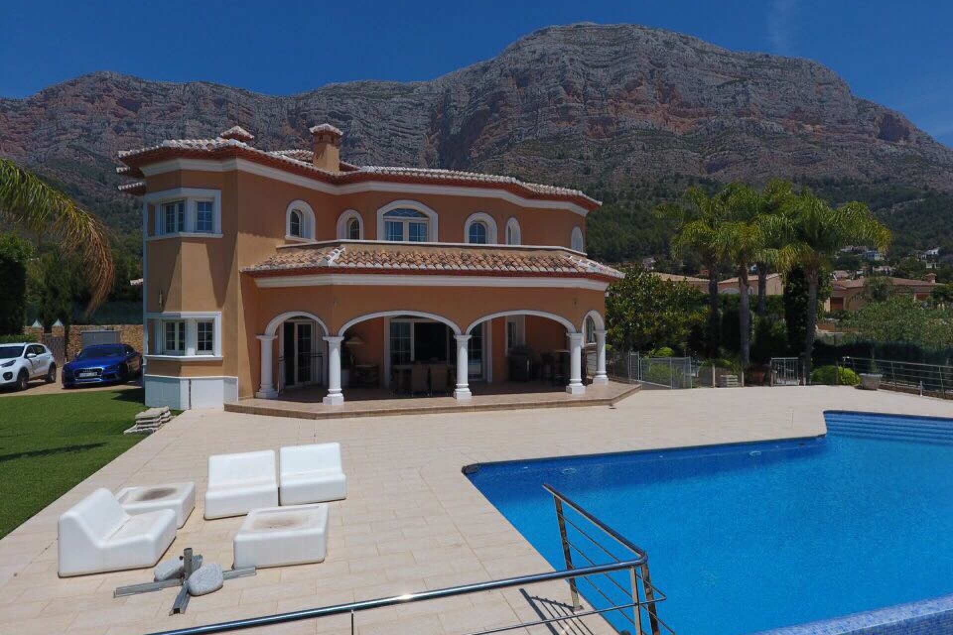 Resale - Villa -
Jávea - Montgo