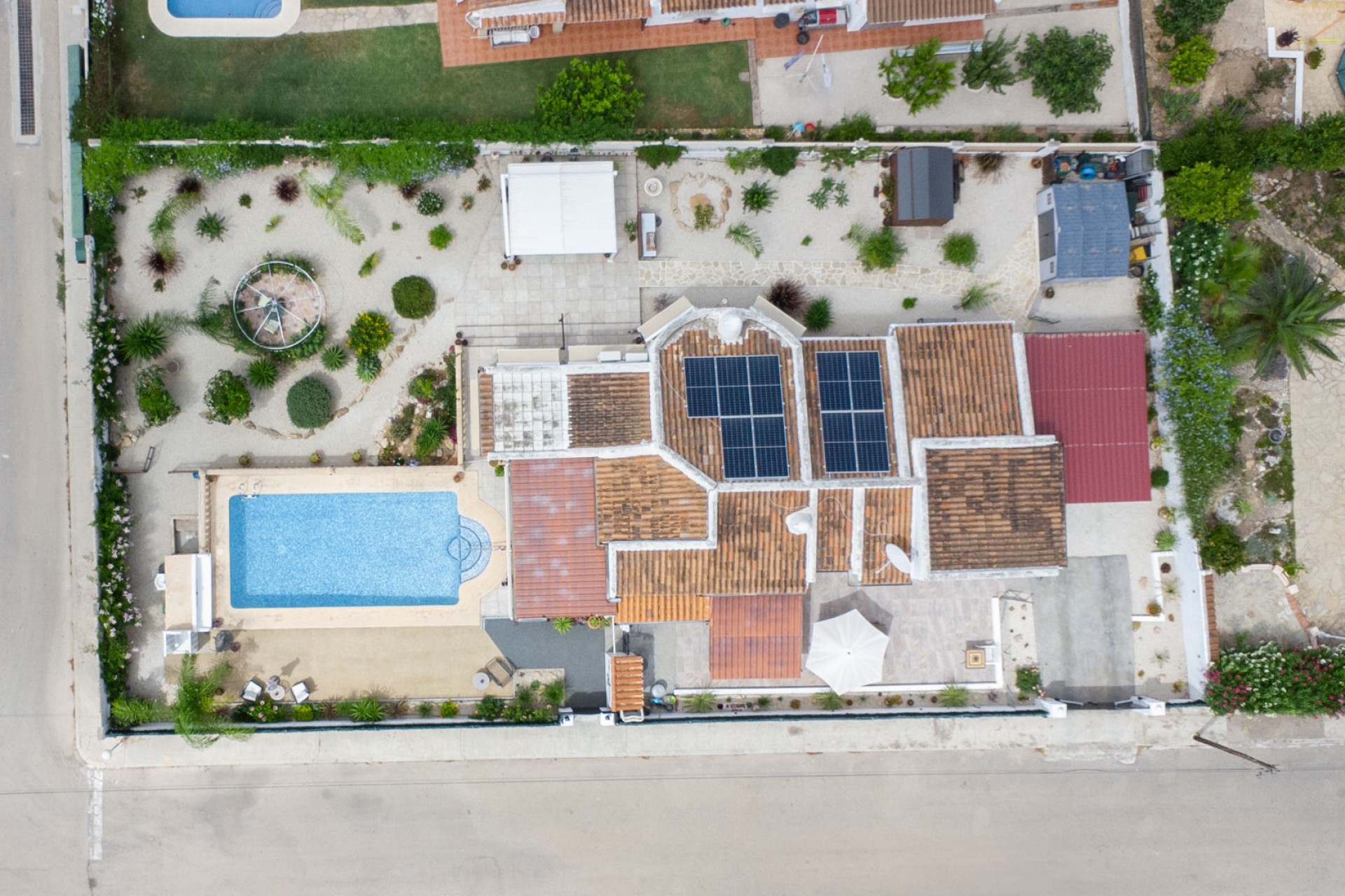 Resale - Villa -
Jávea - Pinosol