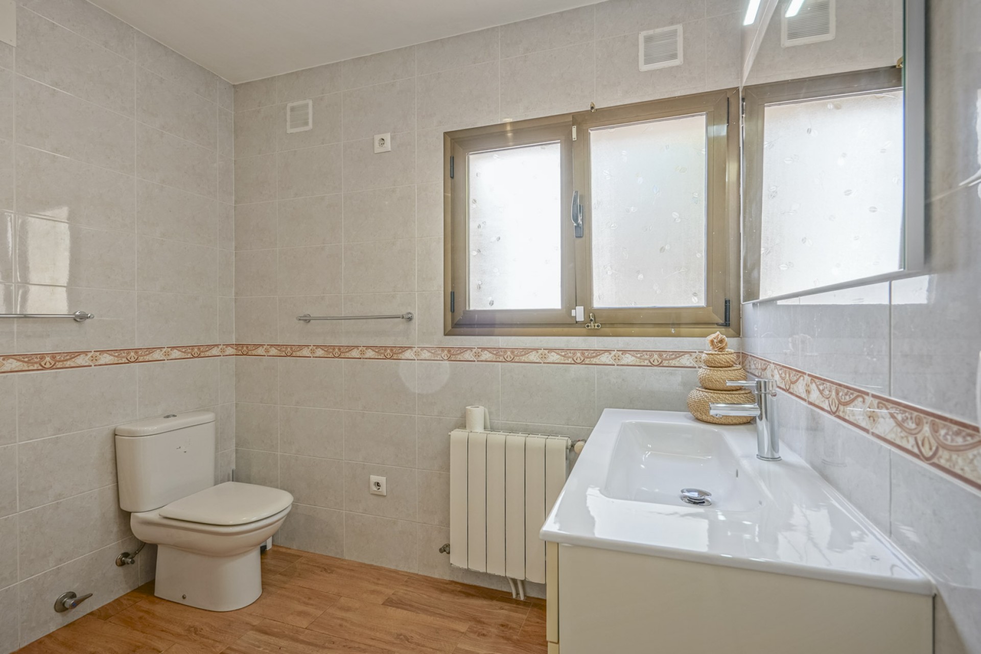 Resale - Villa -
Jávea - Pinosol