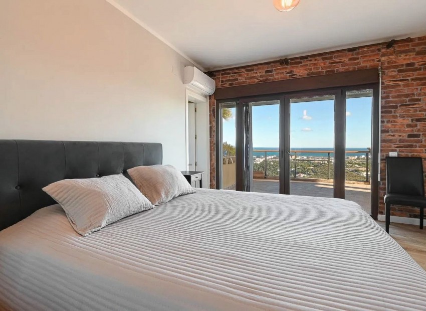 Resale - Villa -
Jávea - Pinosol