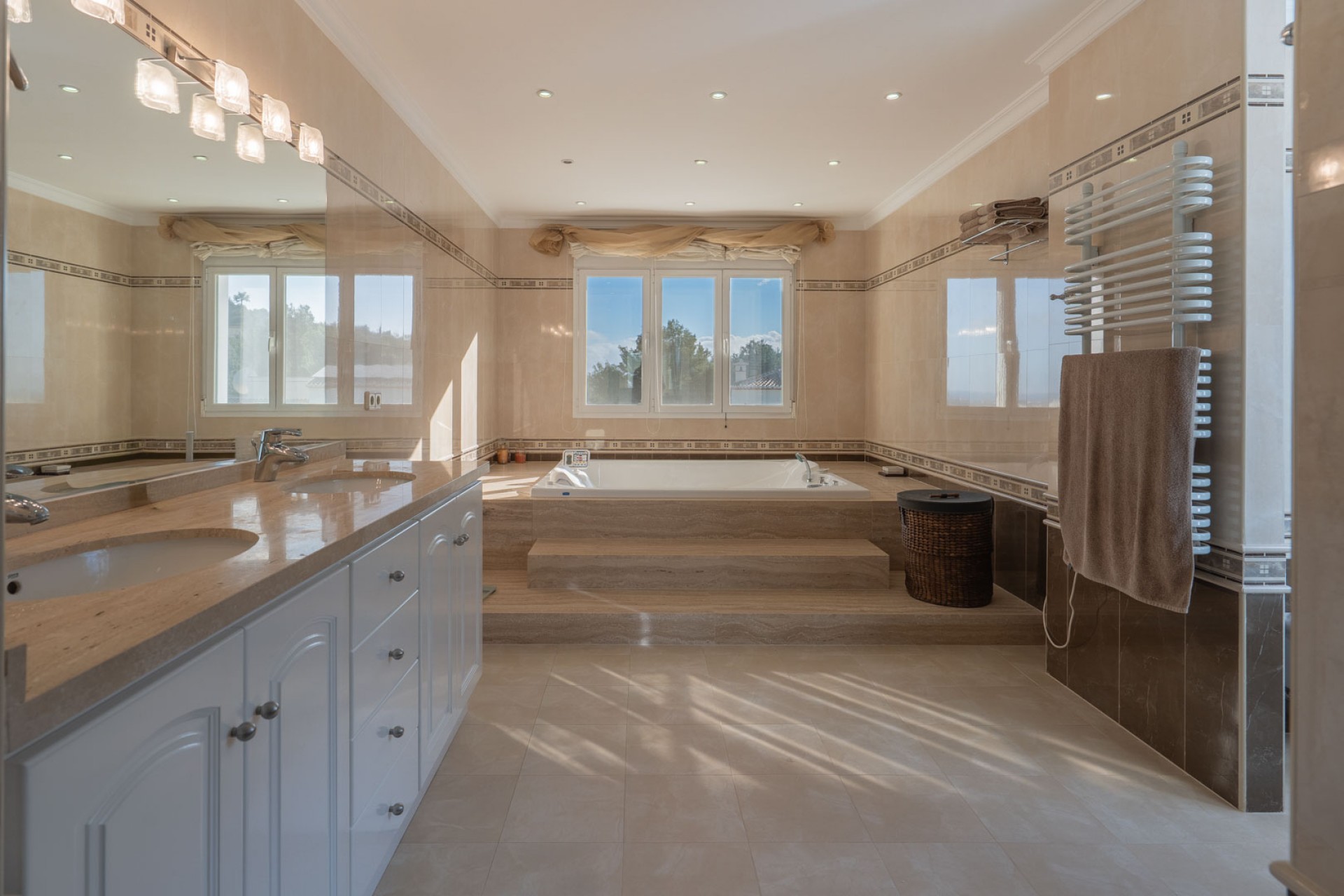 Resale - Villa -
Jávea - Piver