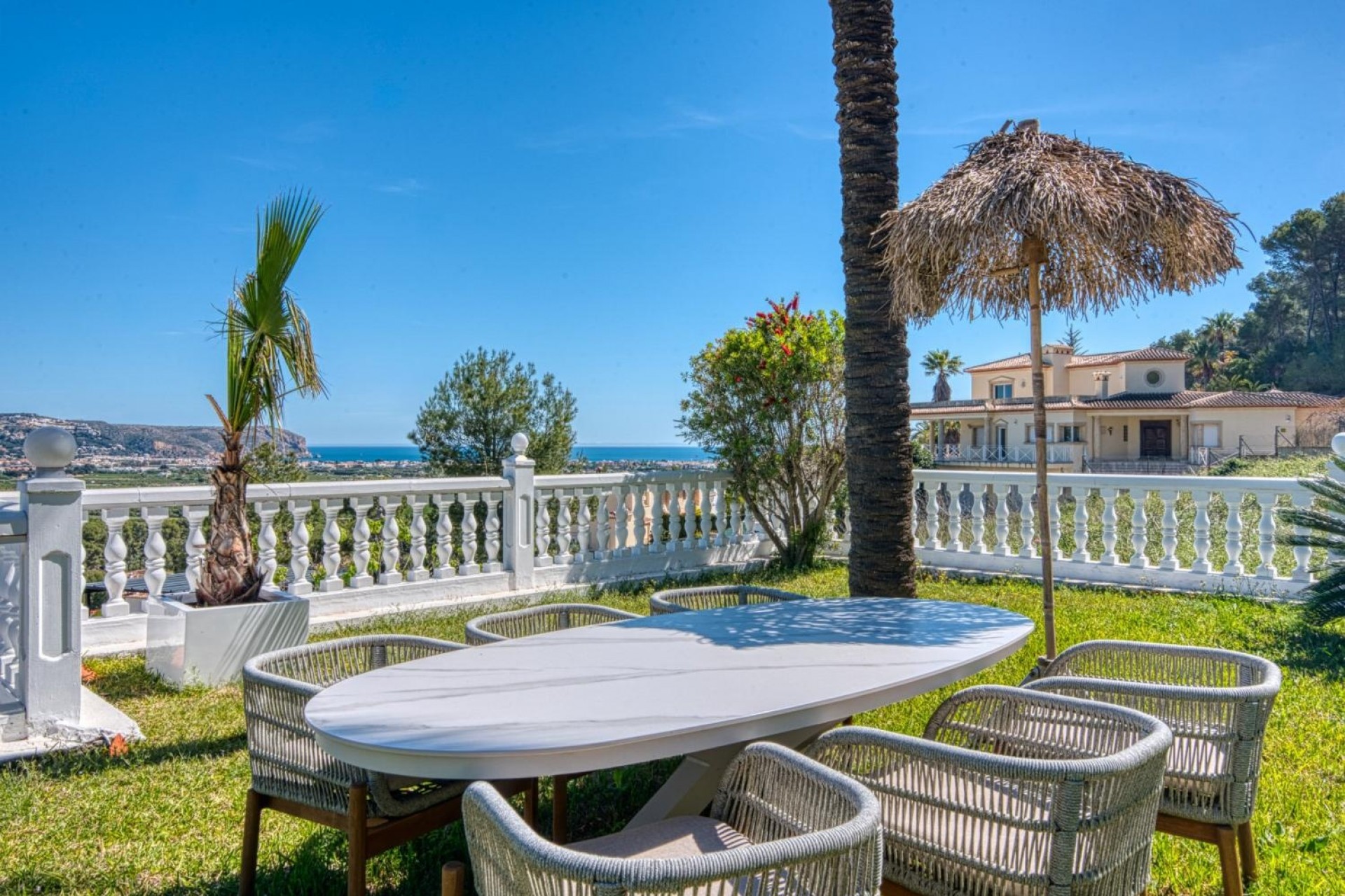 Resale - Villa -
Jávea - Piver