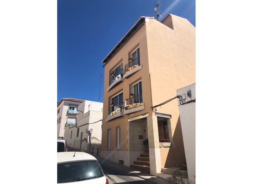 Resale - Villa -
Jávea - Port