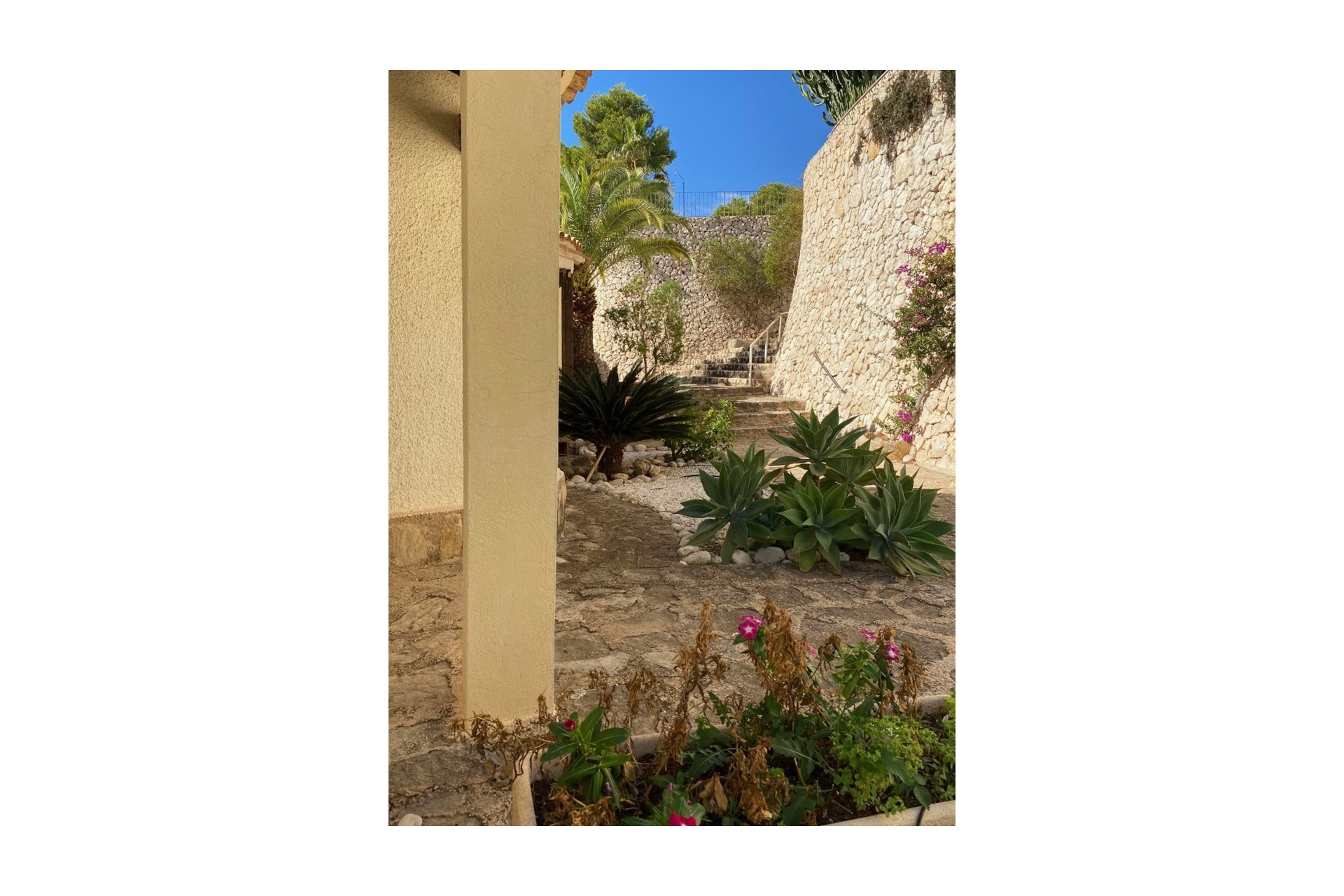 Resale - Villa -
Jávea - Portichol