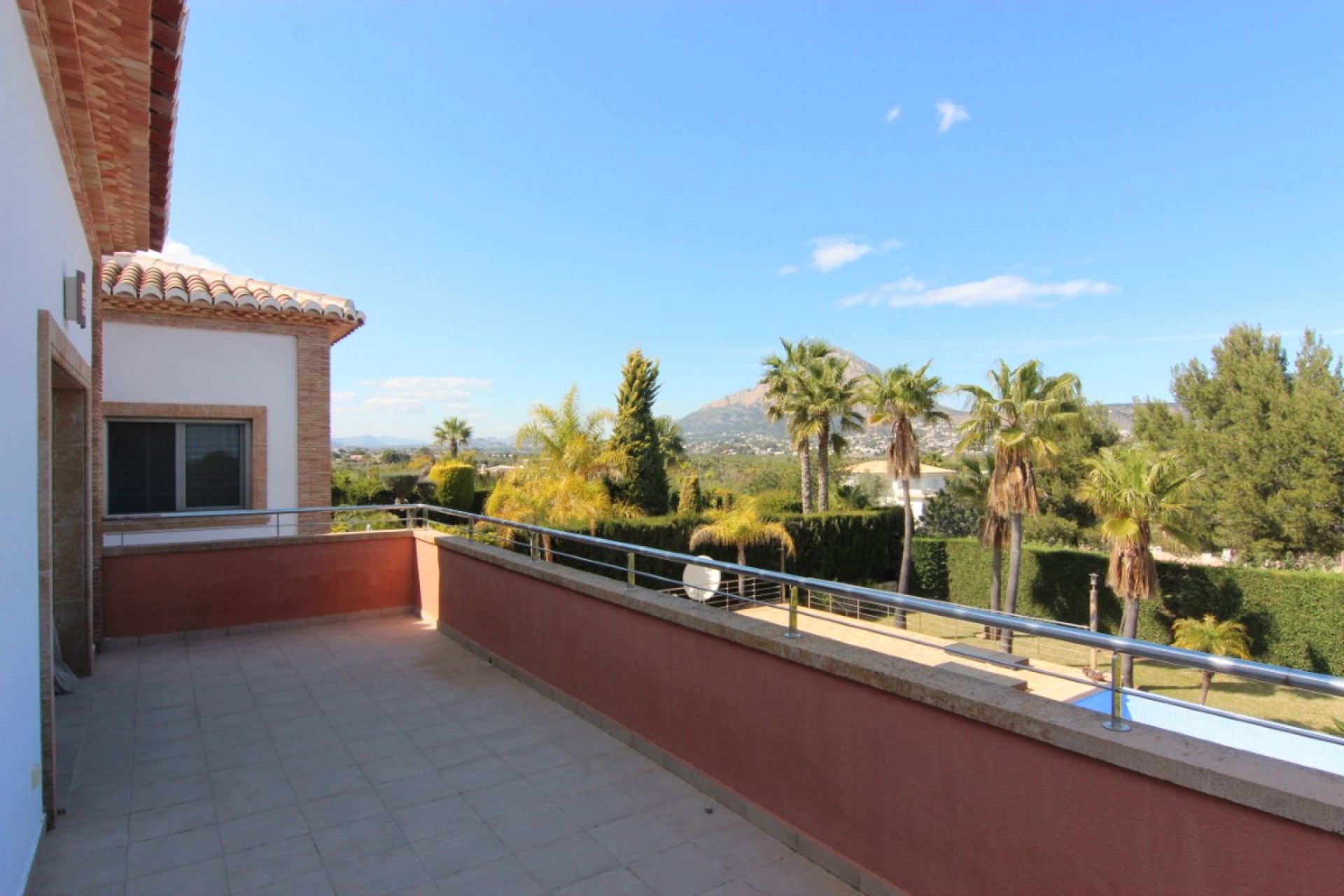 Resale - Villa -
Jávea - Puerta Fenicia