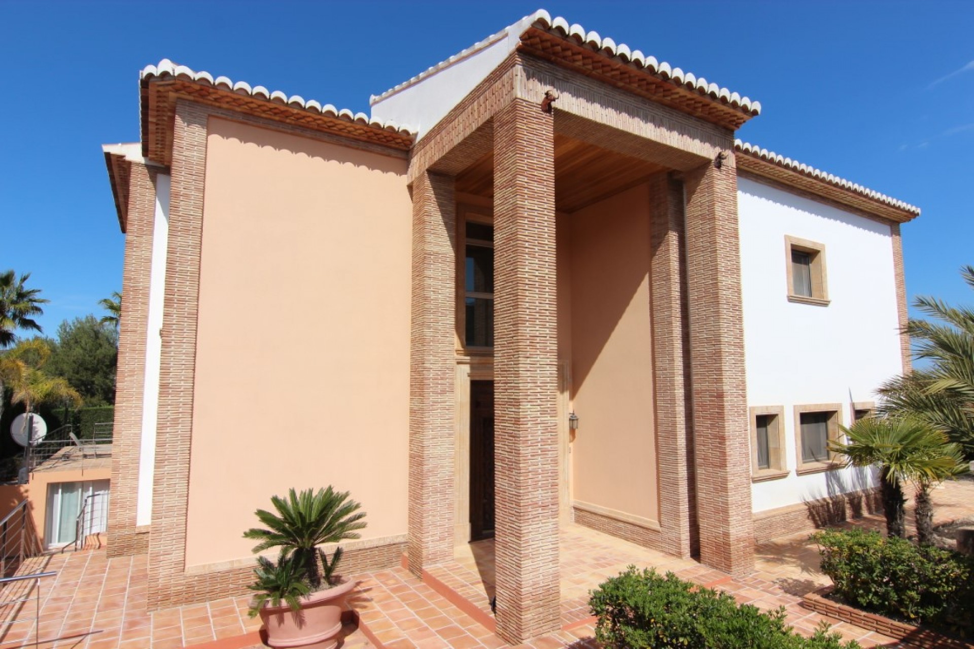 Resale - Villa -
Jávea - Puerta Fenicia