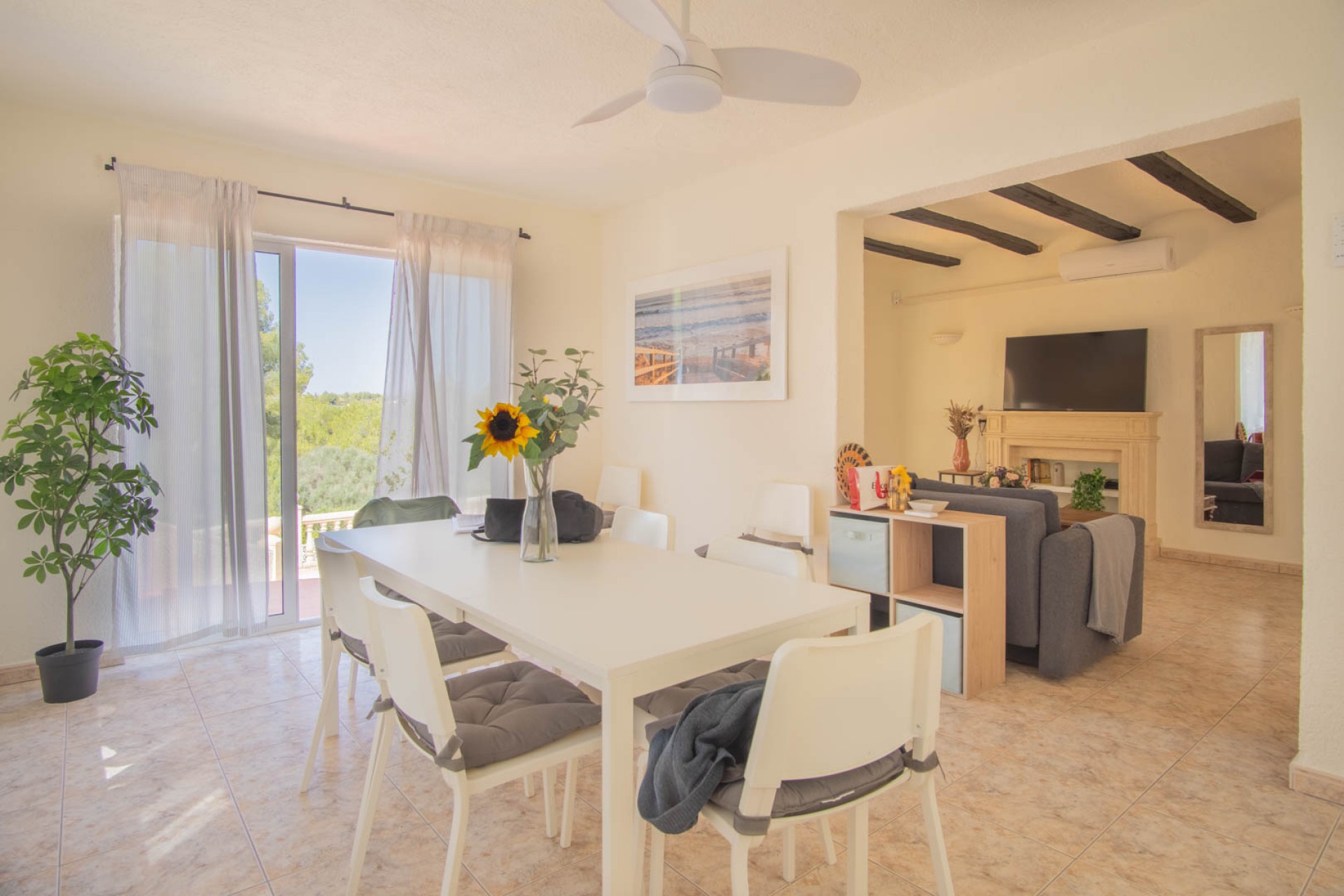 Resale - Villa -
Jávea - Rafalet