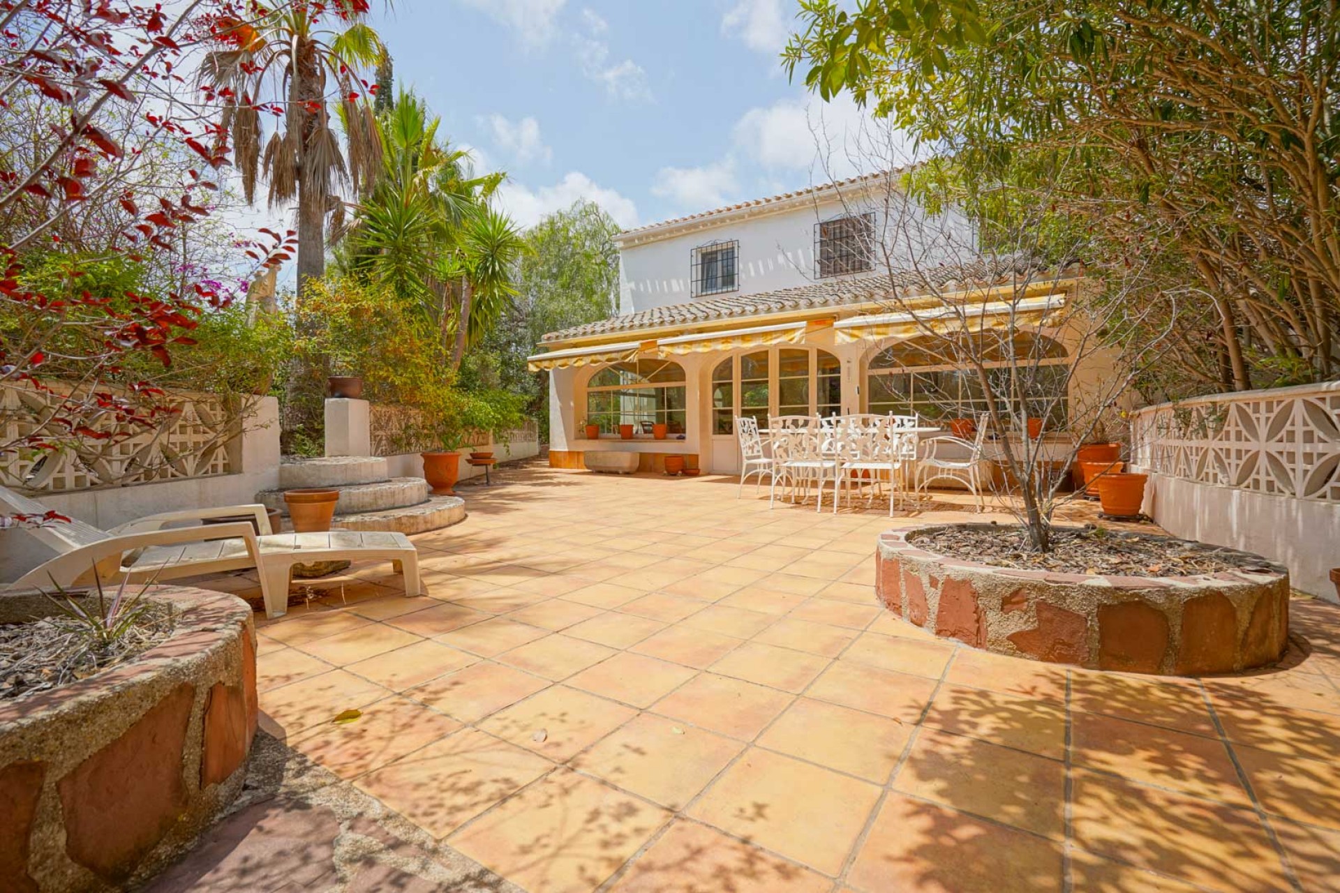 Resale - Villa -
Jávea - Tarraula