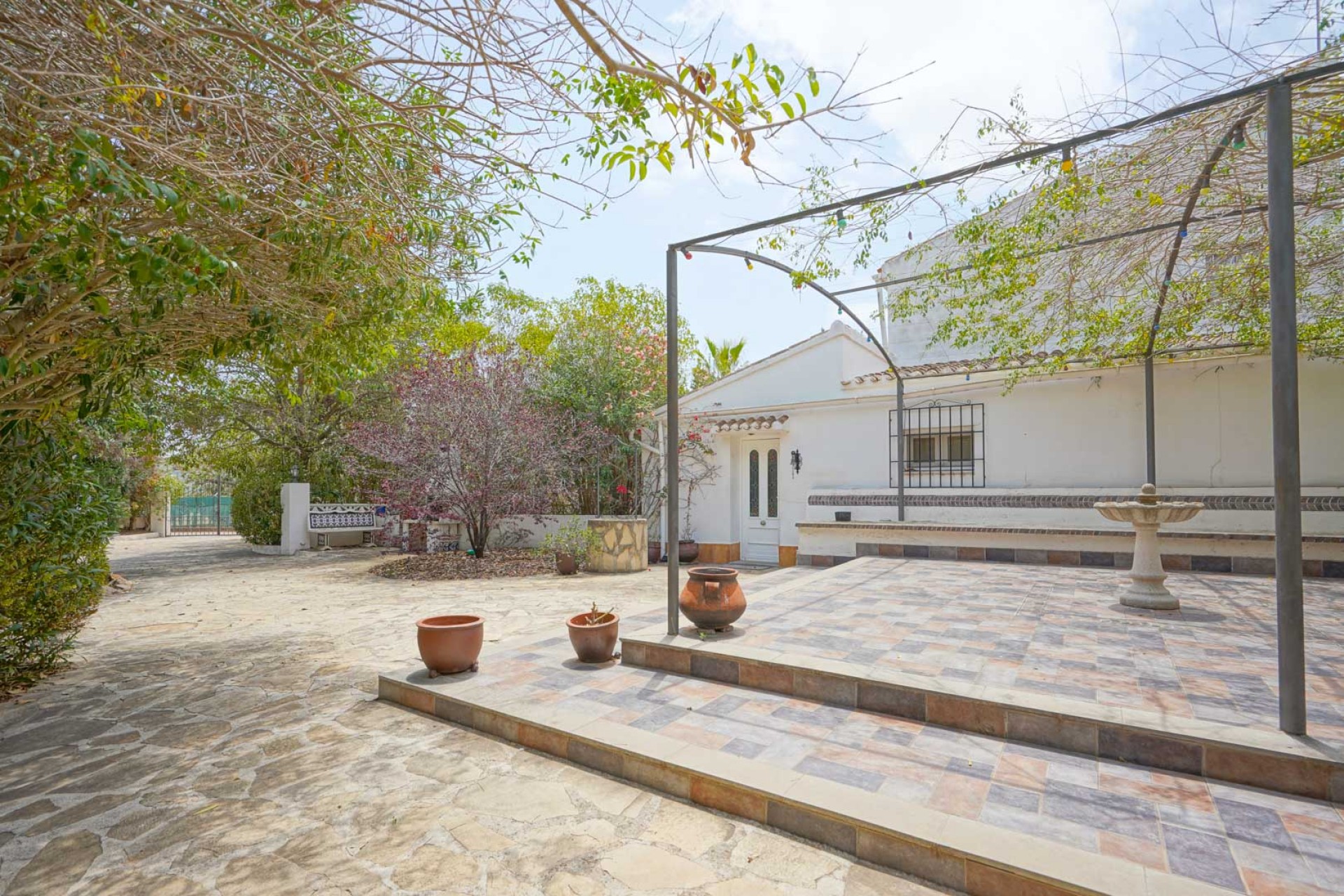 Resale - Villa -
Jávea - Tarraula