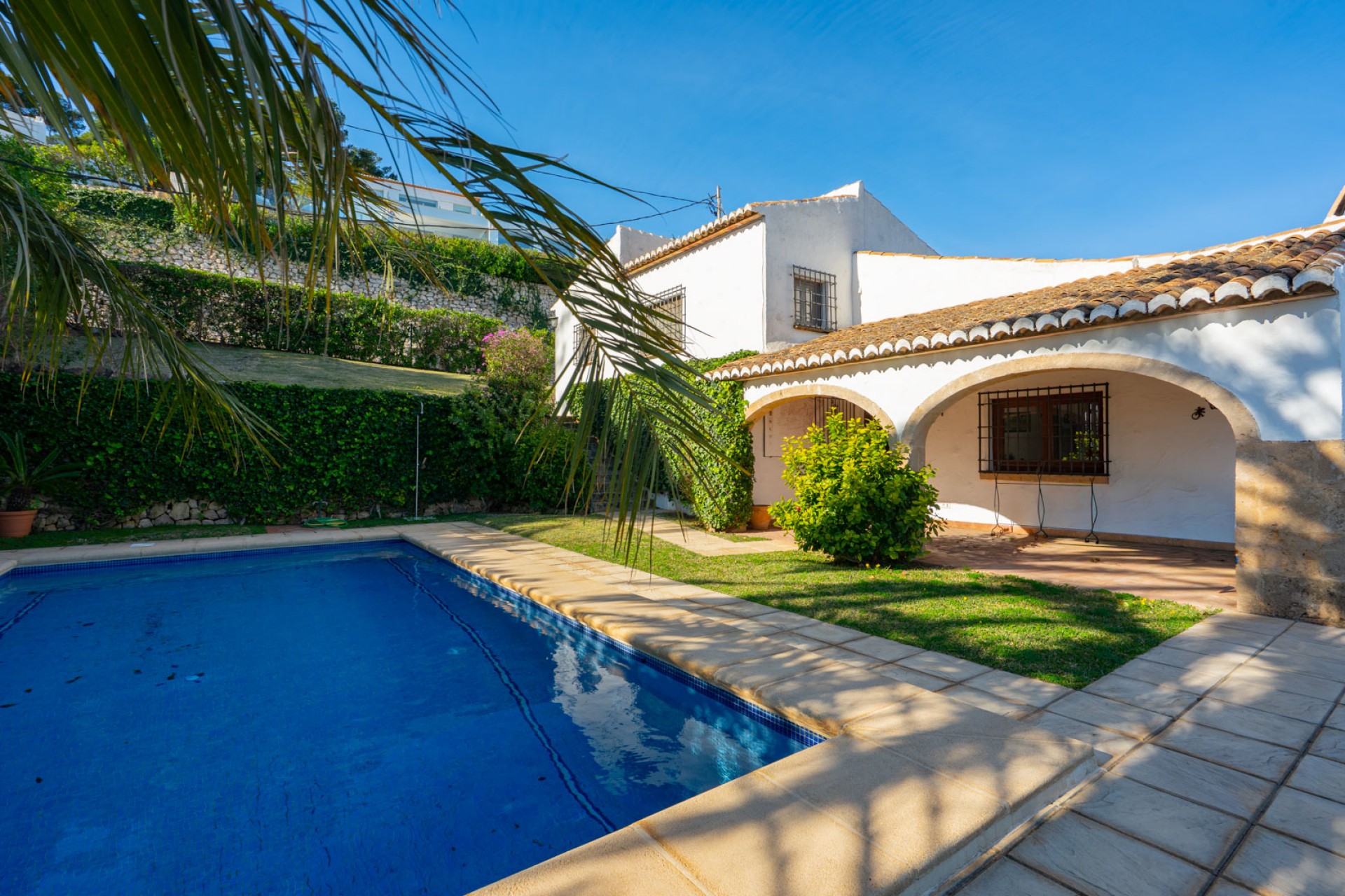 Resale - Villa -
Jávea - Tosalet