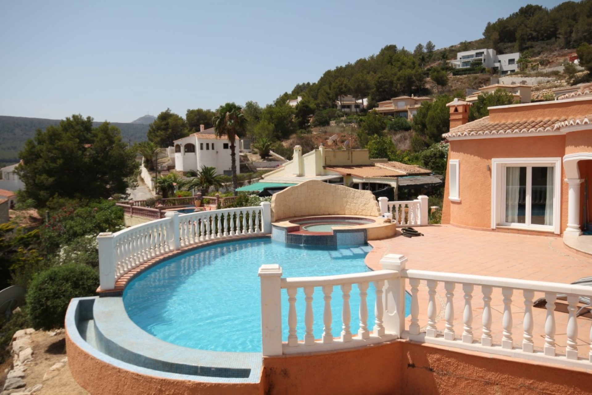 Resale - Villa -
Jávea - Tosalet