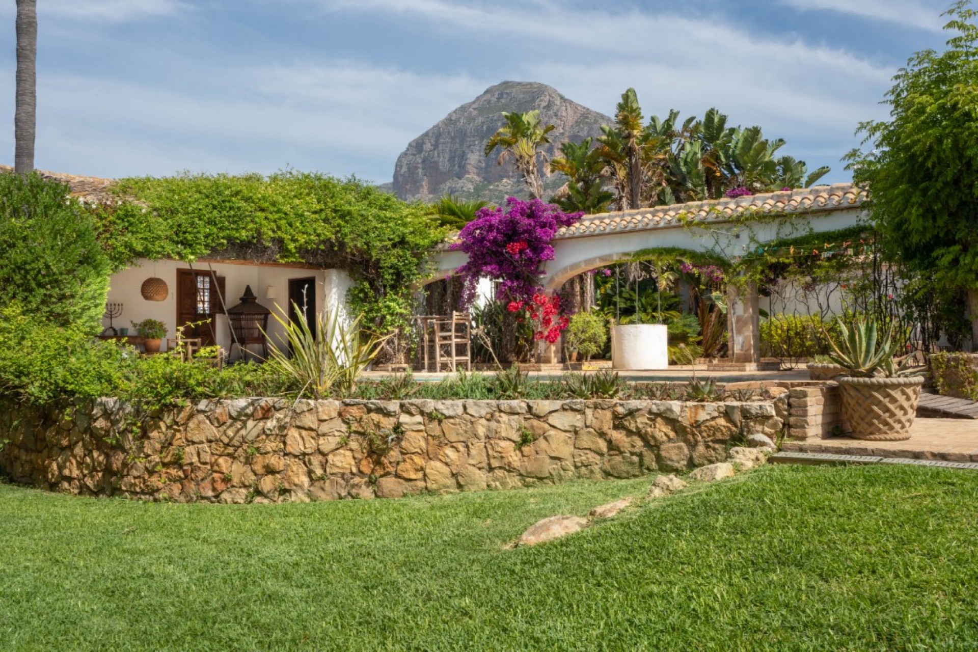 Resale - Villa -
Jávea - Tossals