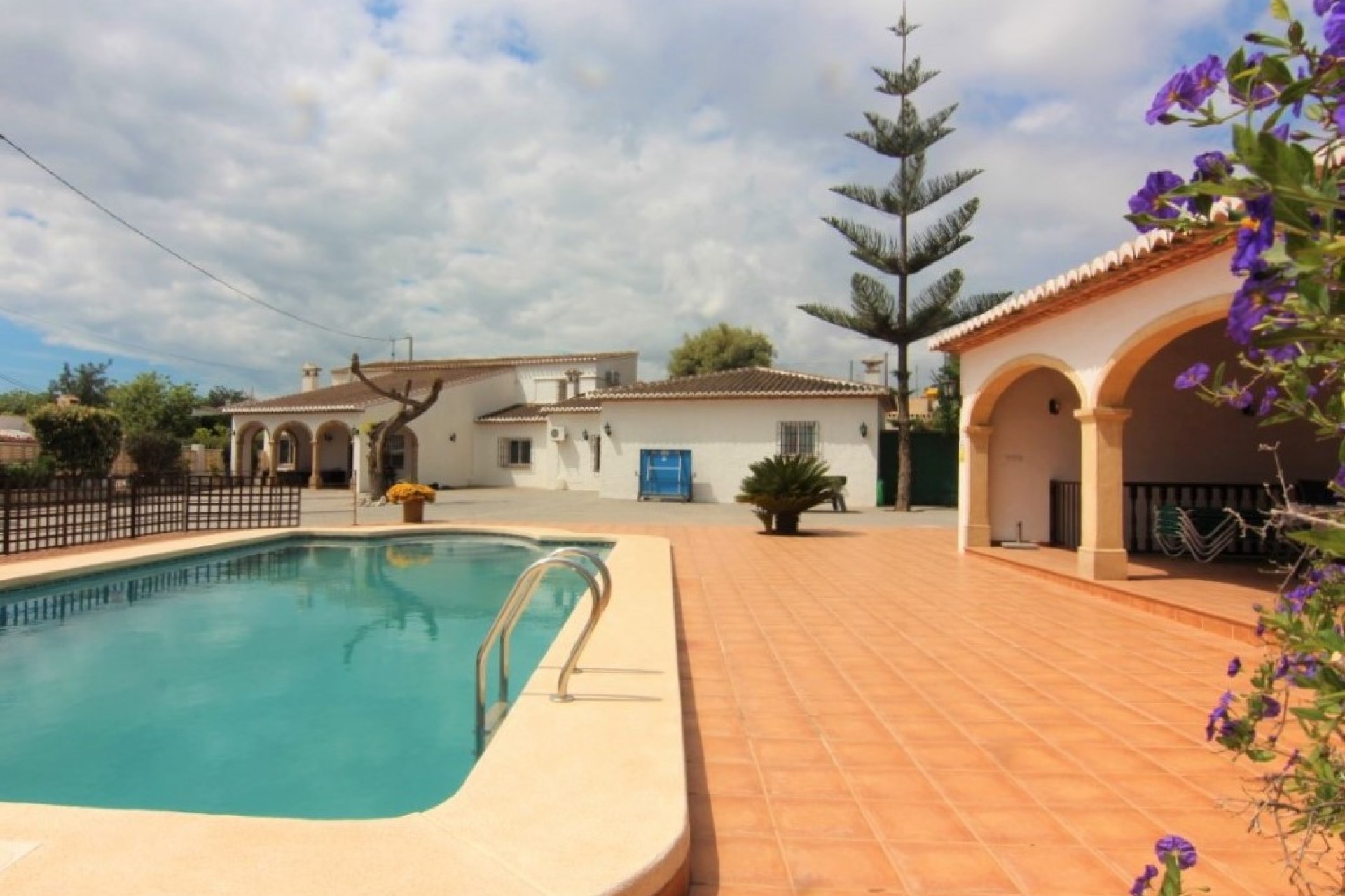 Resale - Villa -
Jávea - Valls