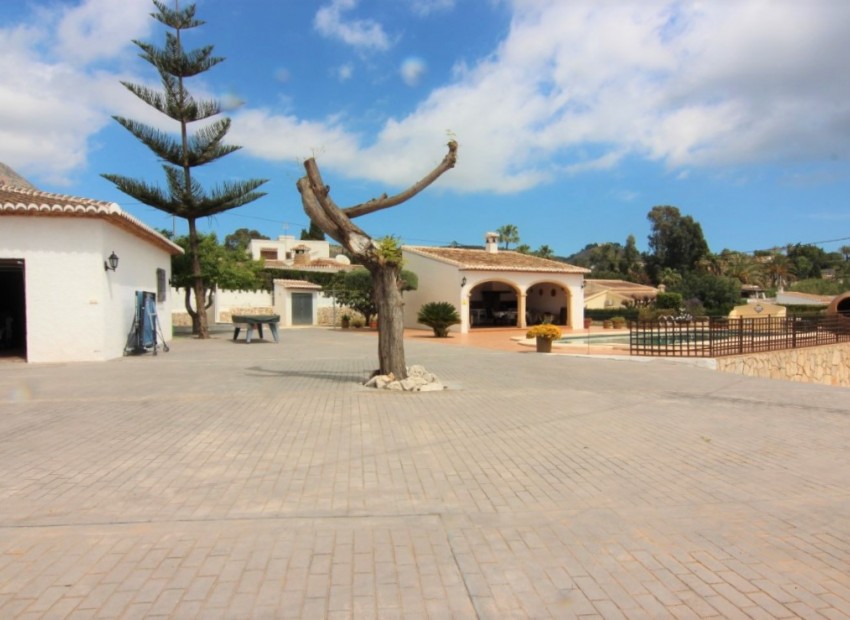 Resale - Villa -
Jávea - Valls