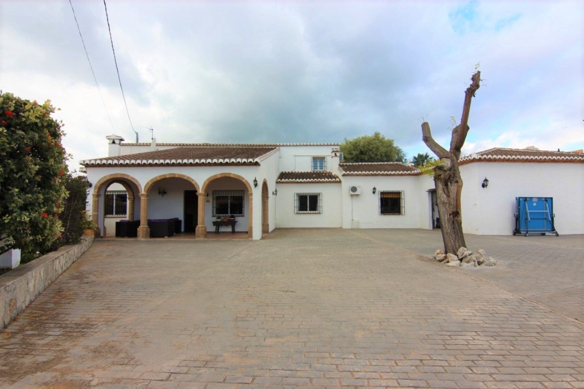 Resale - Villa -
Jávea - Valls