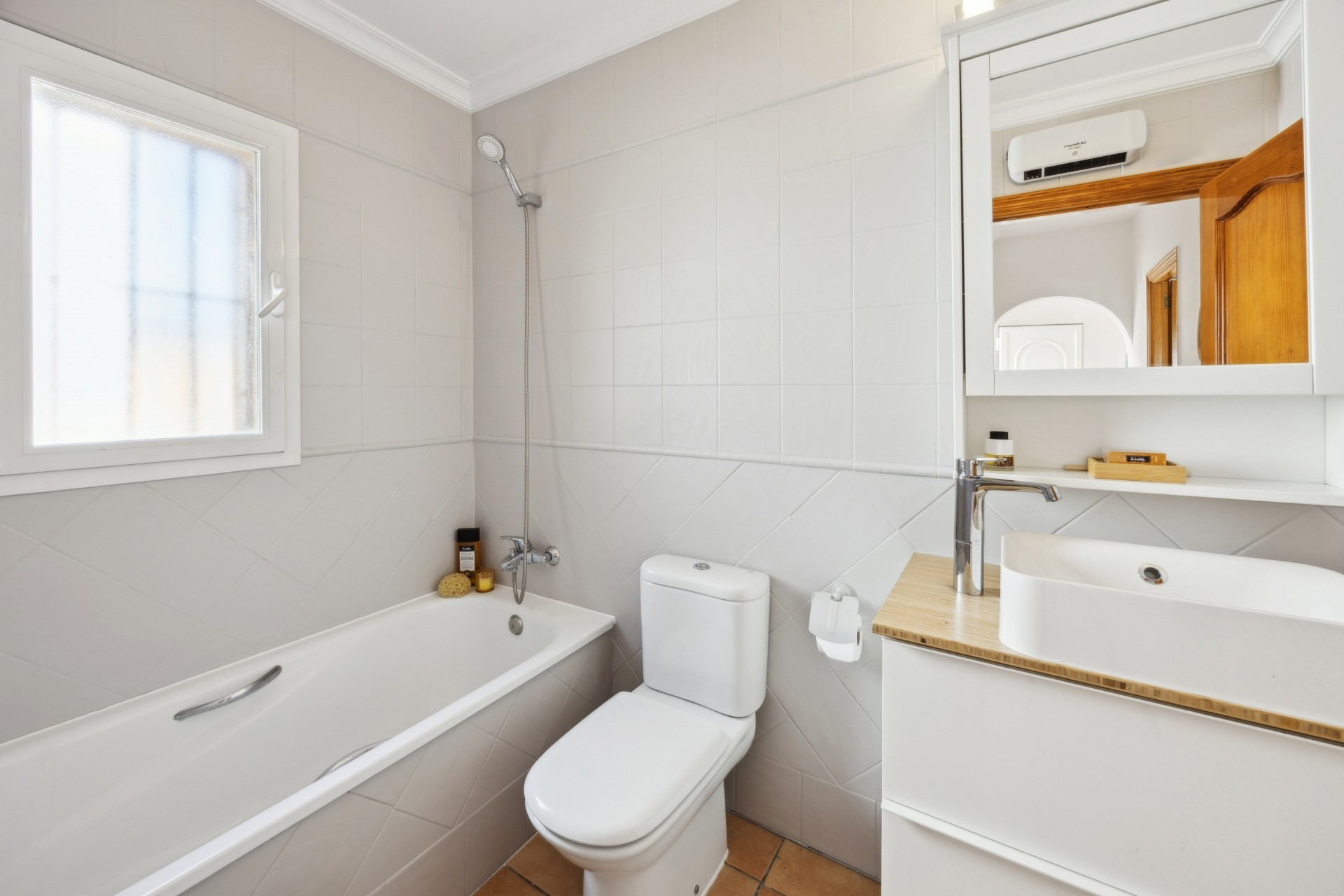 Resale - Villa -
Jávea / Xàbia - La Granadella  - Costa Nova