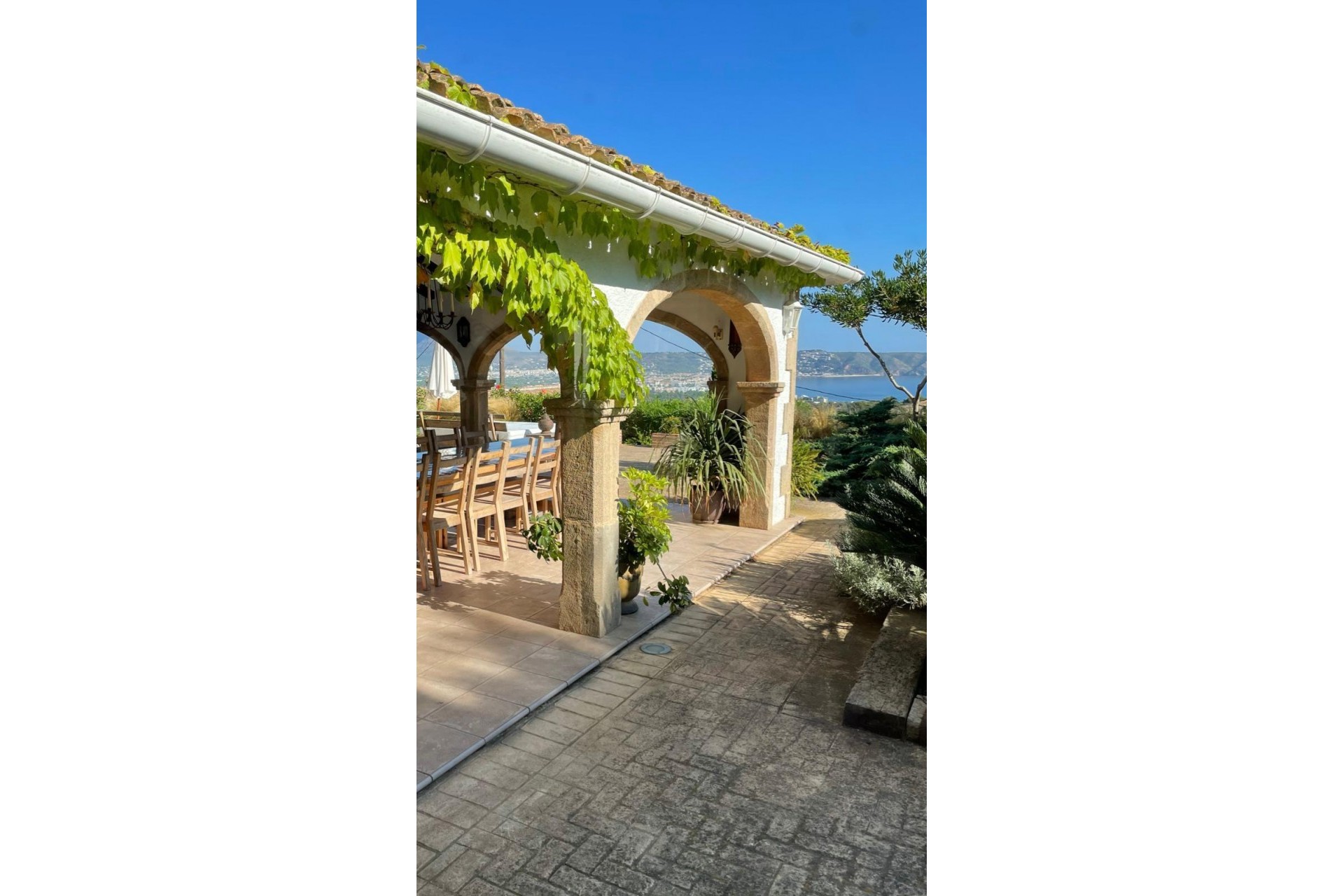 Resale - Villa -
Jávea / Xàbia - La Granadella  - Costa Nova