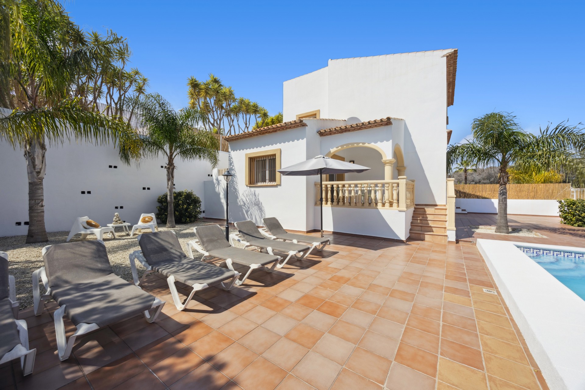 Resale - Villa -
Jávea / Xàbia - La Granadella  - Costa Nova