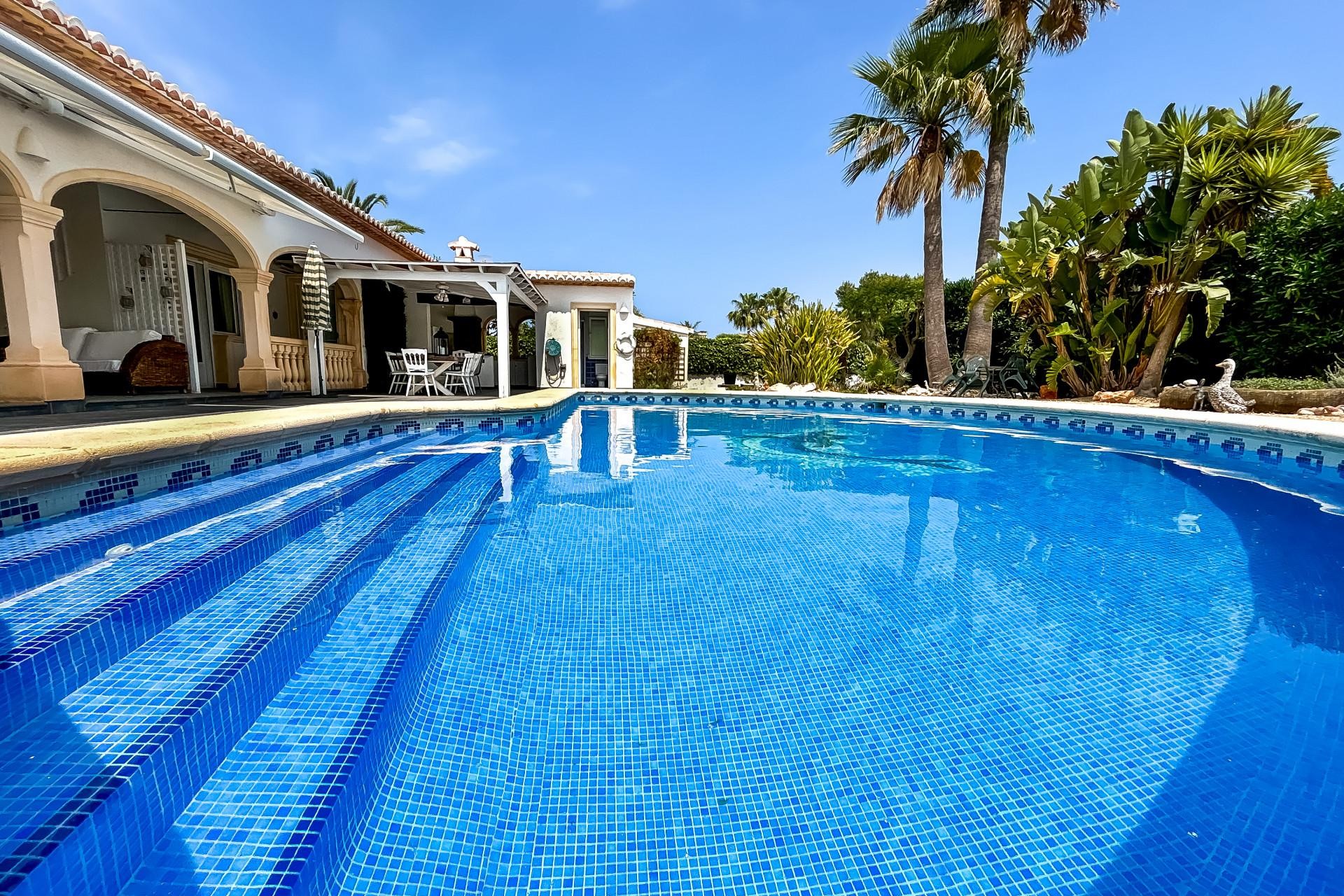 Resale - Villa -
Jávea / Xàbia - La Granadella  - Costa Nova