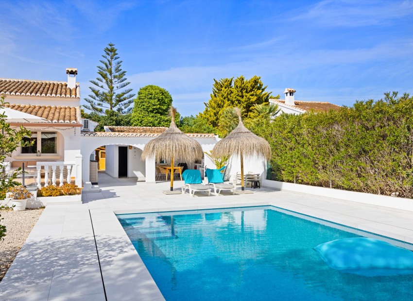 Resale - Villa -
Jávea / Xàbia - La Granadella  - Costa Nova