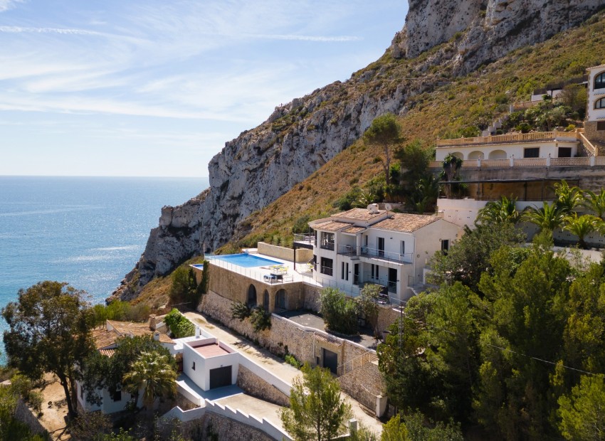 Resale - Villa -
Jávea / Xàbia - La Granadella  - Costa Nova