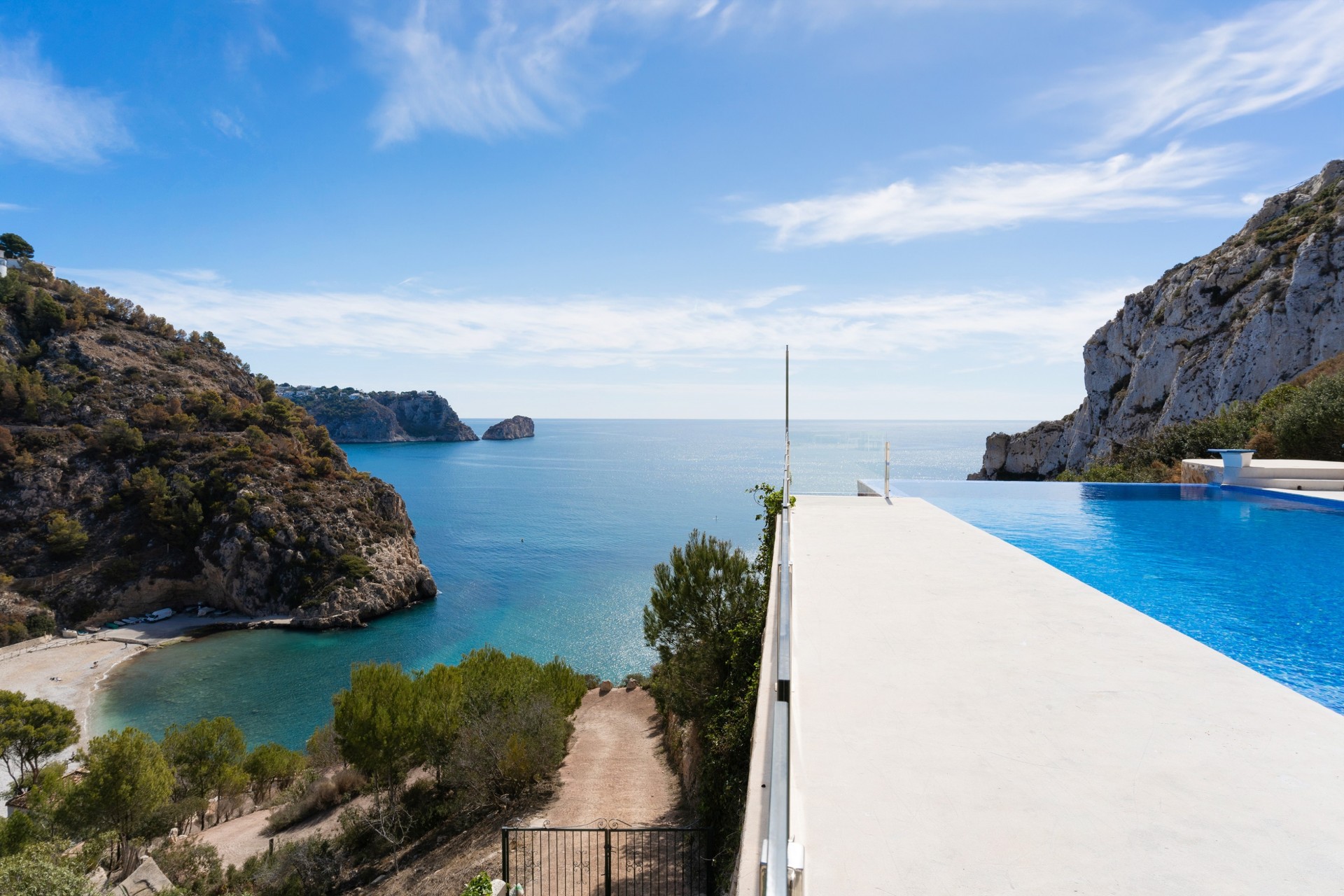 Resale - Villa -
Jávea / Xàbia - La Granadella  - Costa Nova