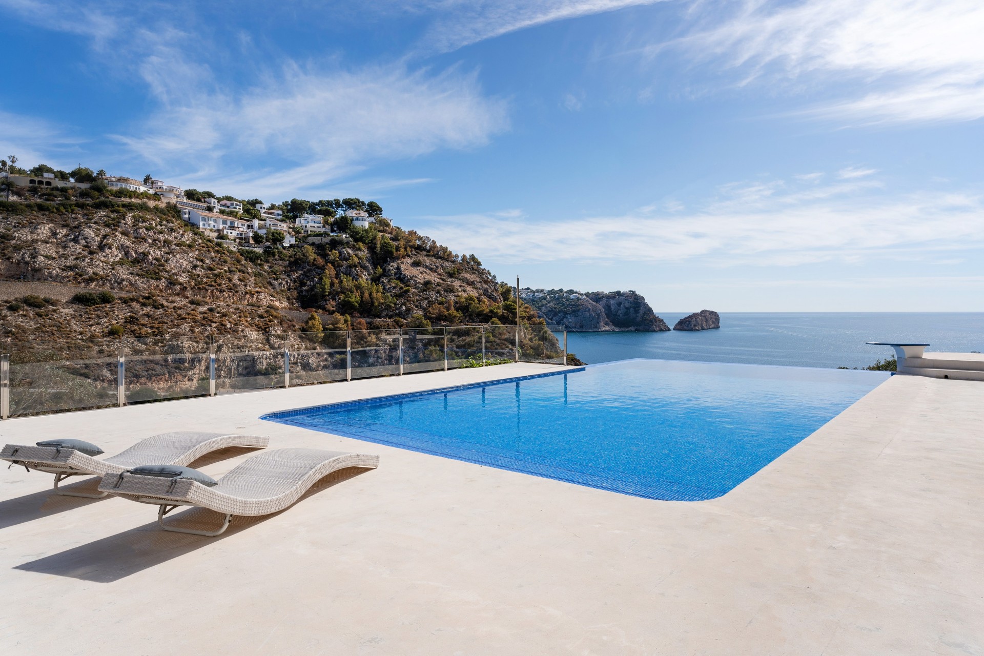 Resale - Villa -
Jávea / Xàbia - La Granadella  - Costa Nova