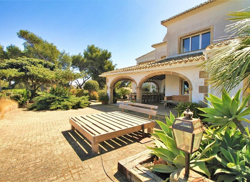 Resale - Villa -
Jávea / Xàbia - La Granadella  - Costa Nova