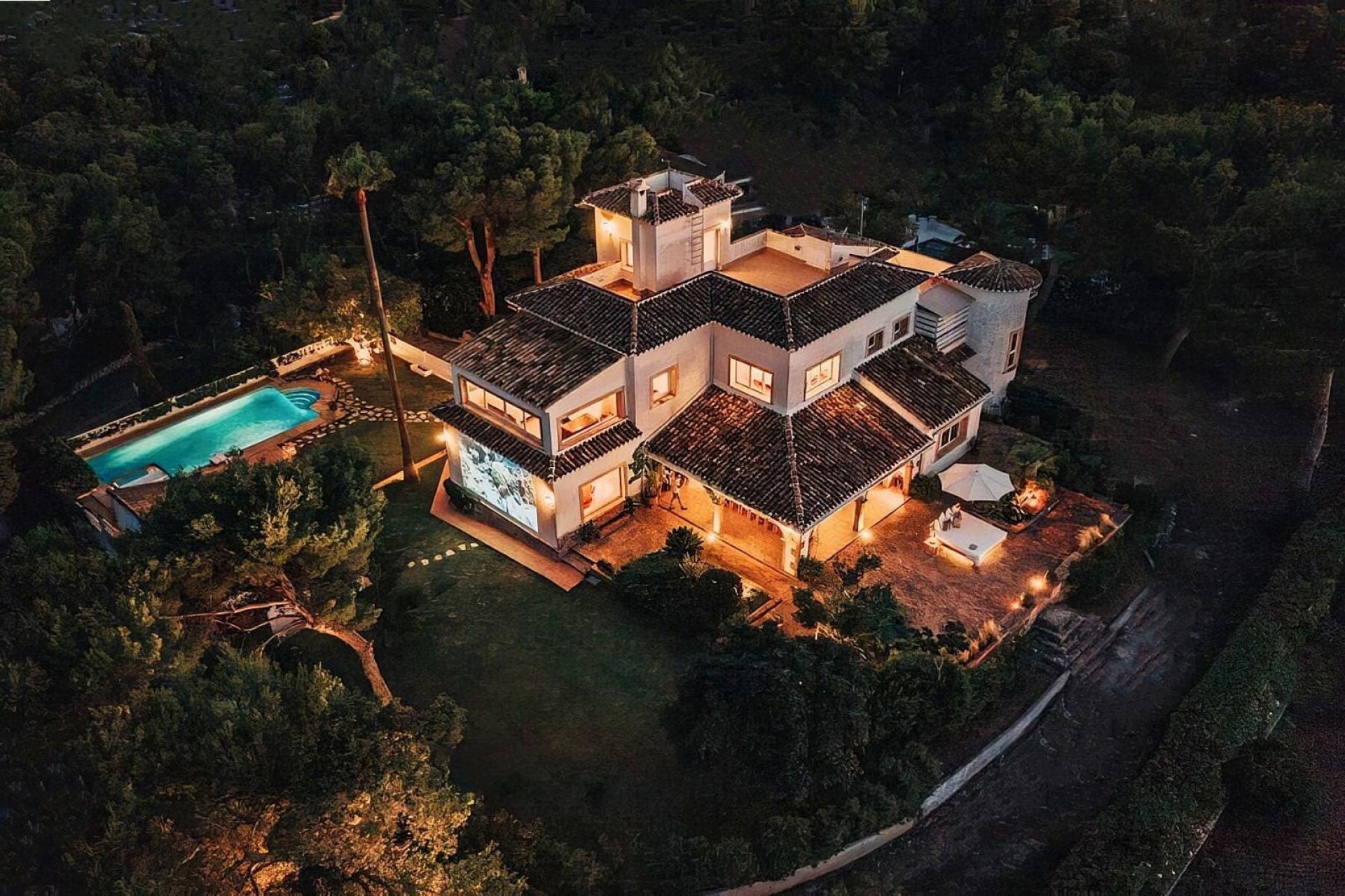 Resale - Villa -
Jávea / Xàbia - La Granadella  - Costa Nova