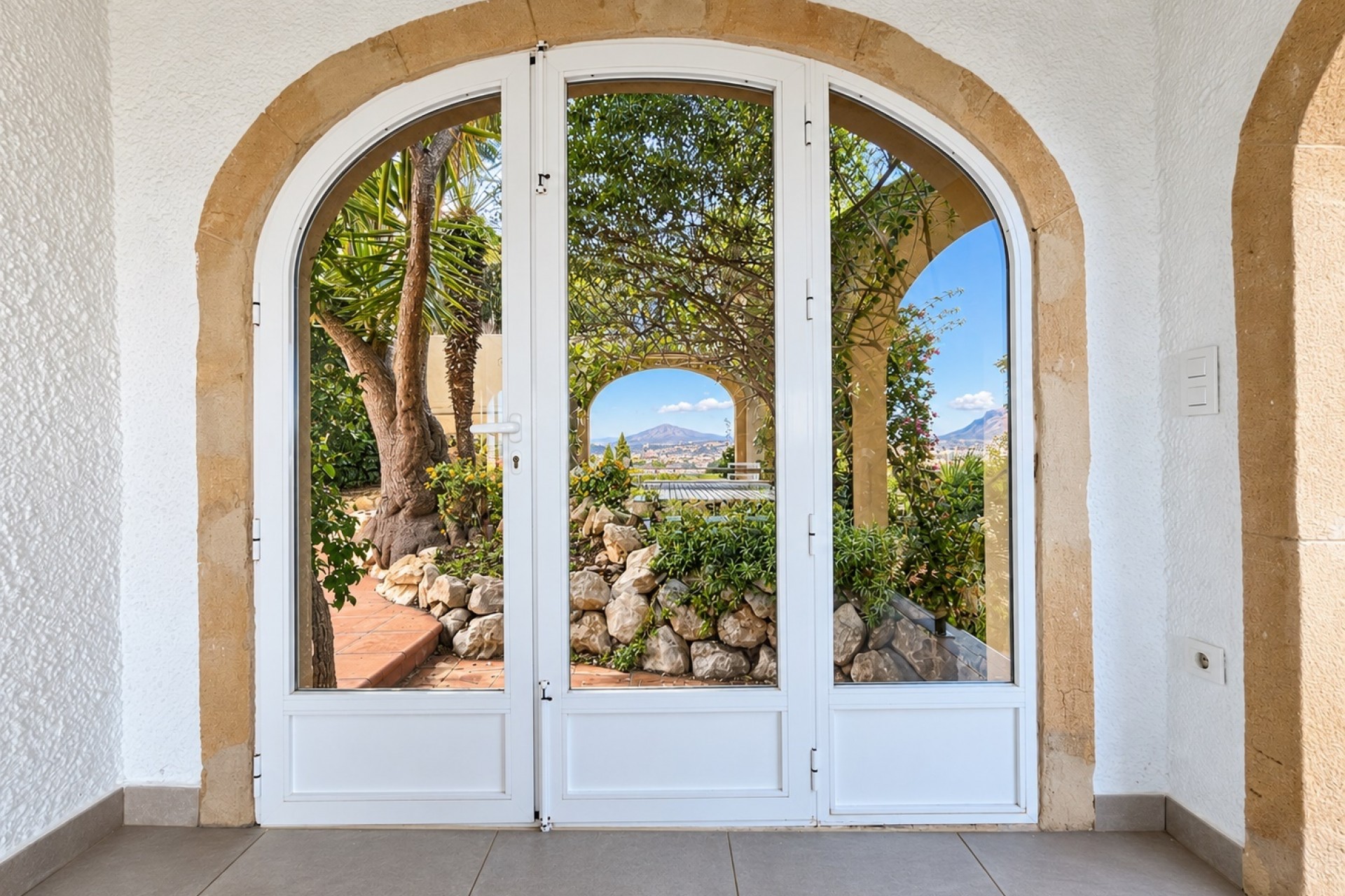 Resale - Villa -
Jávea / Xàbia - La Granadella  - Costa Nova