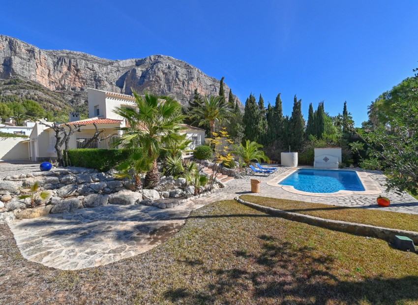 Resale - Villa -
Jávea / Xàbia - Montgó - Ermita
