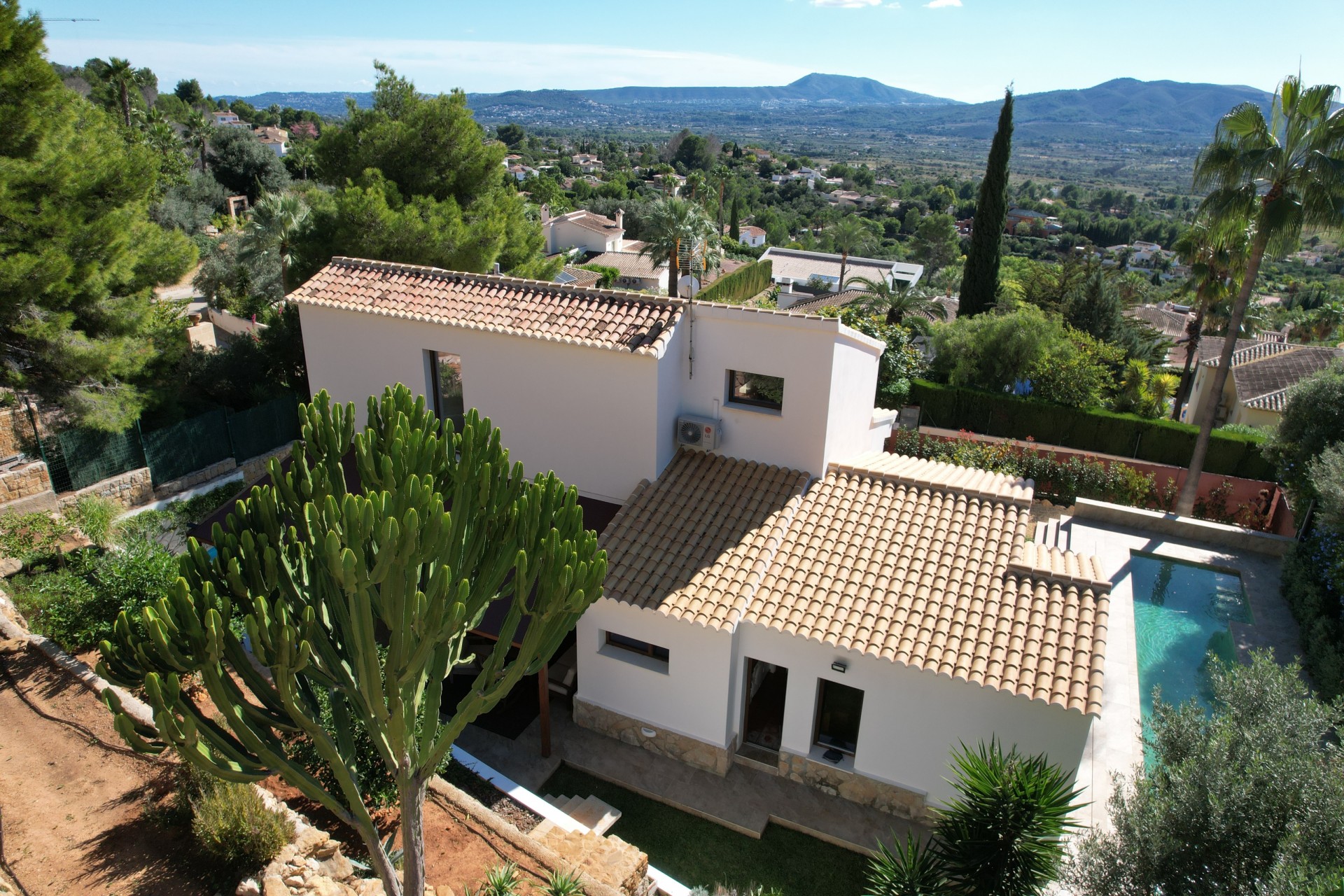 Resale - Villa -
Jávea / Xàbia - Montgó - Ermita