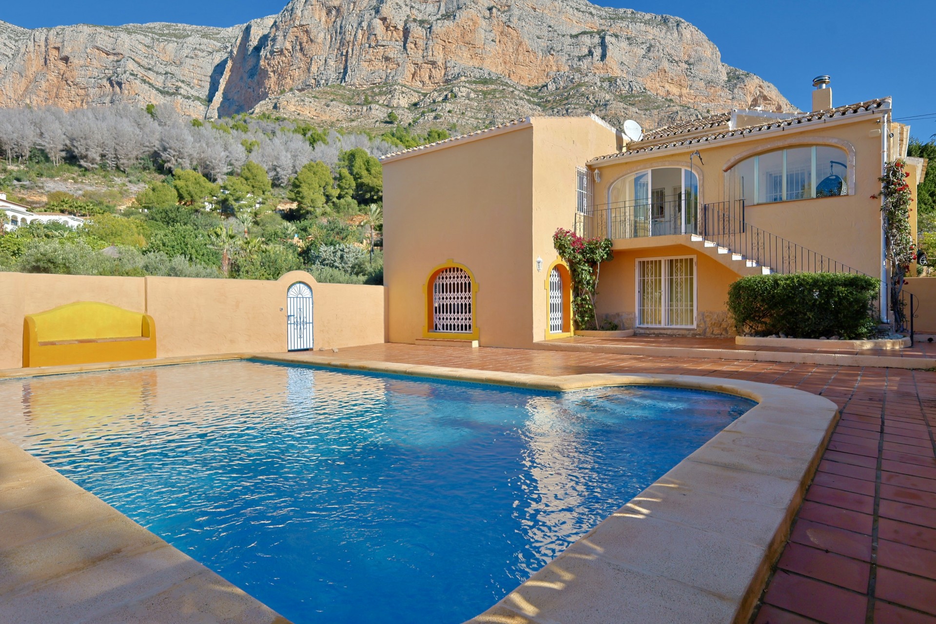 Resale - Villa -
Jávea / Xàbia - Montgó - Ermita