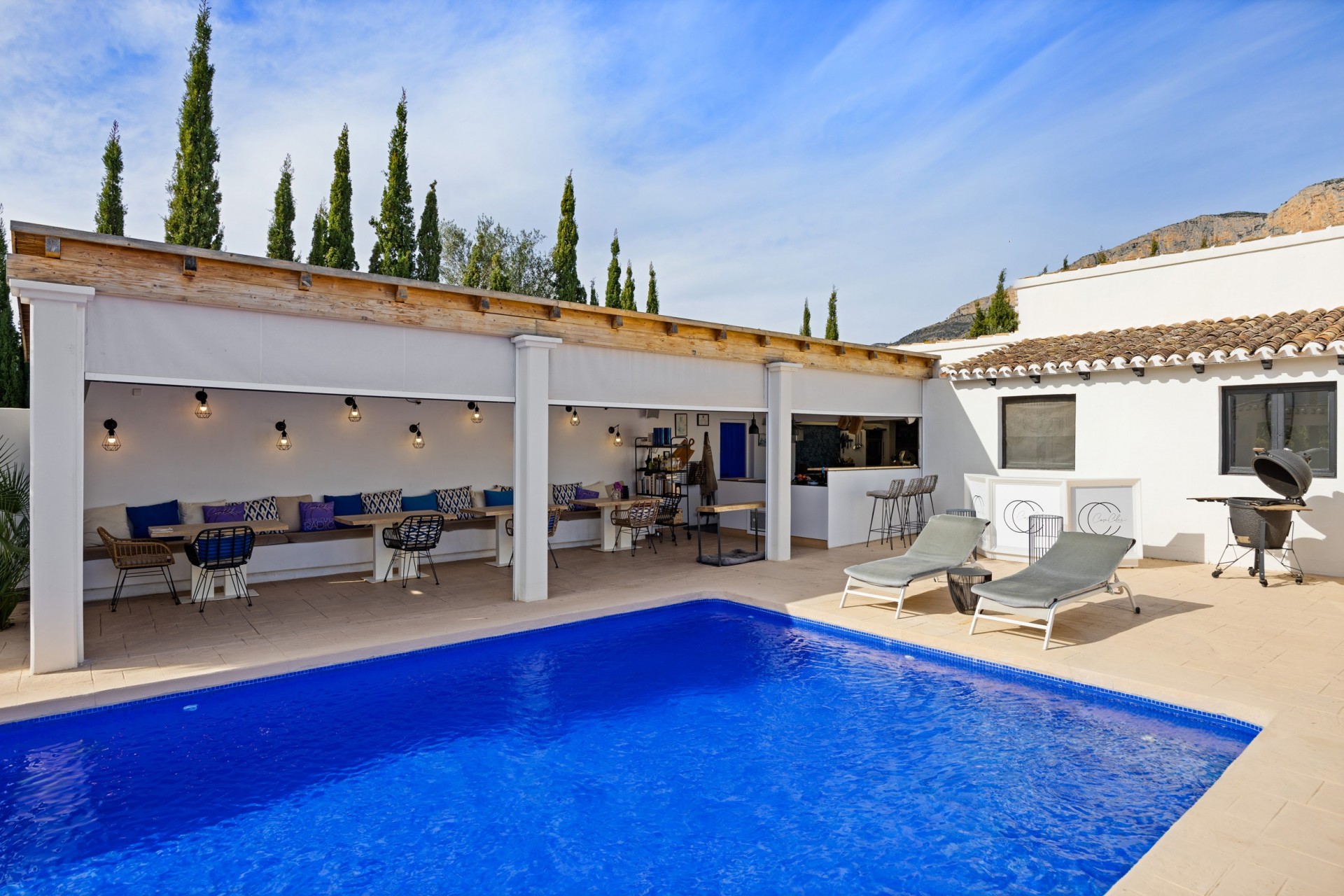 Resale - Villa -
Jávea / Xàbia - Montgó - Ermita