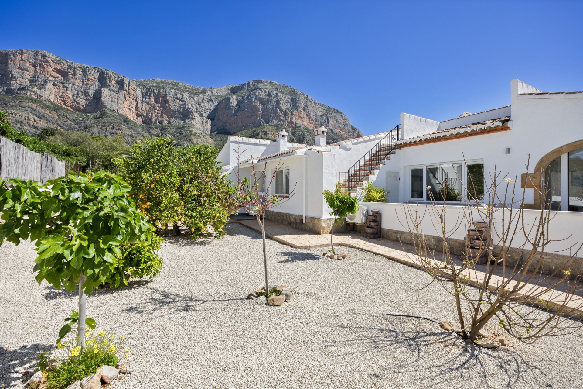 Resale - Villa -
Jávea / Xàbia - Montgó - Ermita