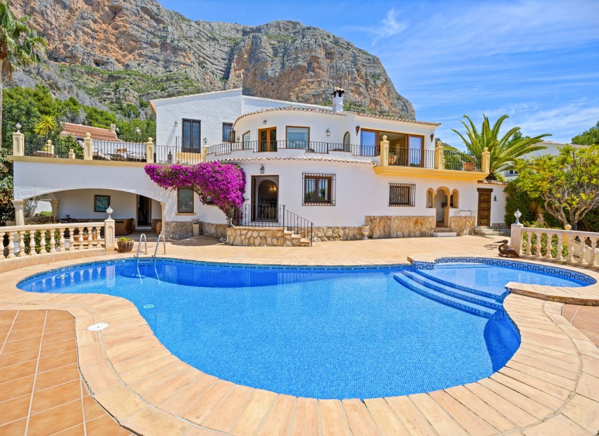 Resale - Villa -
Jávea / Xàbia - Montgó - Ermita