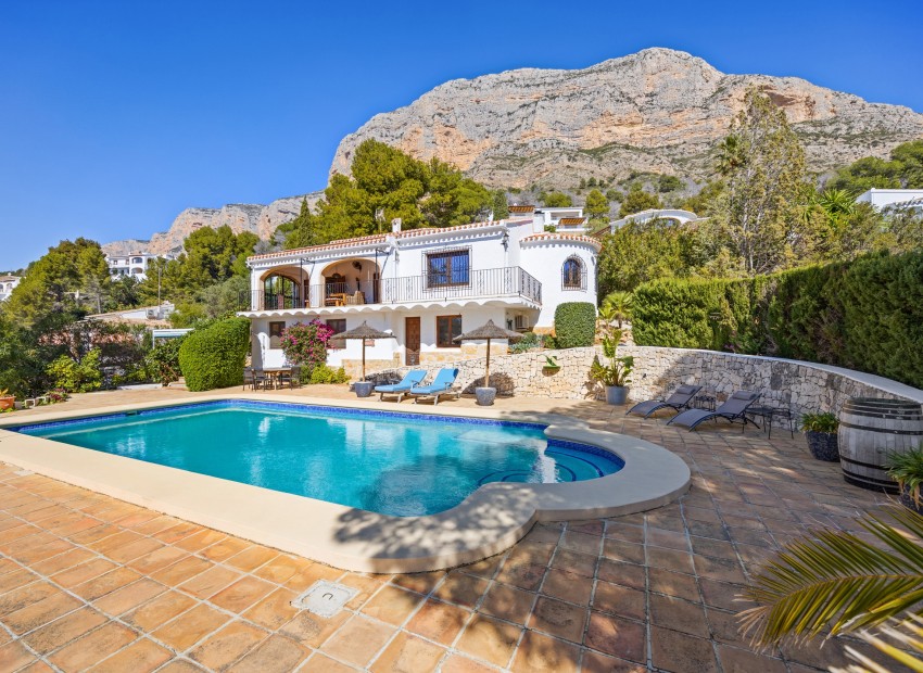 Resale - Villa -
Jávea / Xàbia - Montgó - Ermita